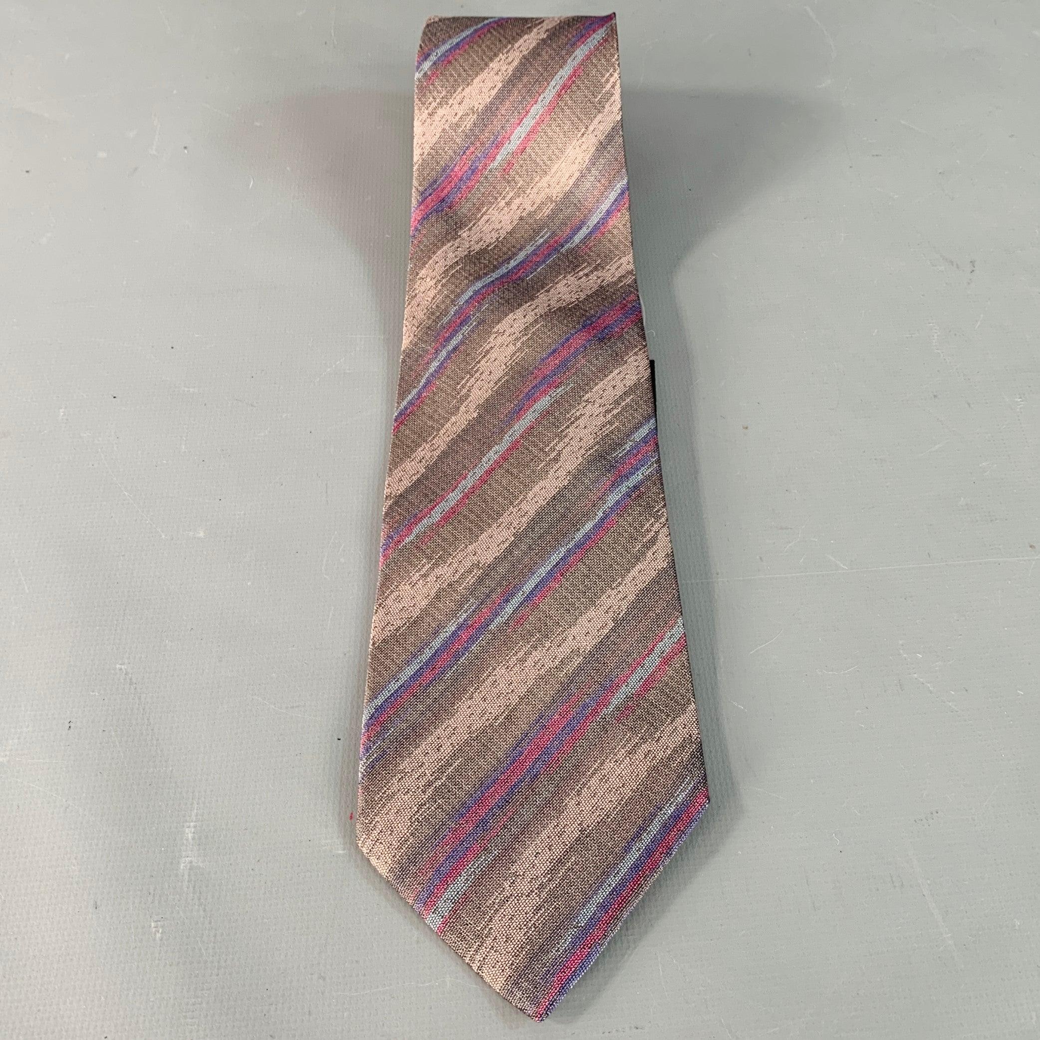 Nero Fendi, cravatta in seta a righe diagonali viola e taupe in taglia unica in vendita