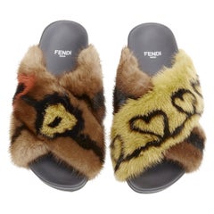 FENDI Open Your Heart Sandalen aus braunem Nerzpelz mit Kreuzriemen EU36