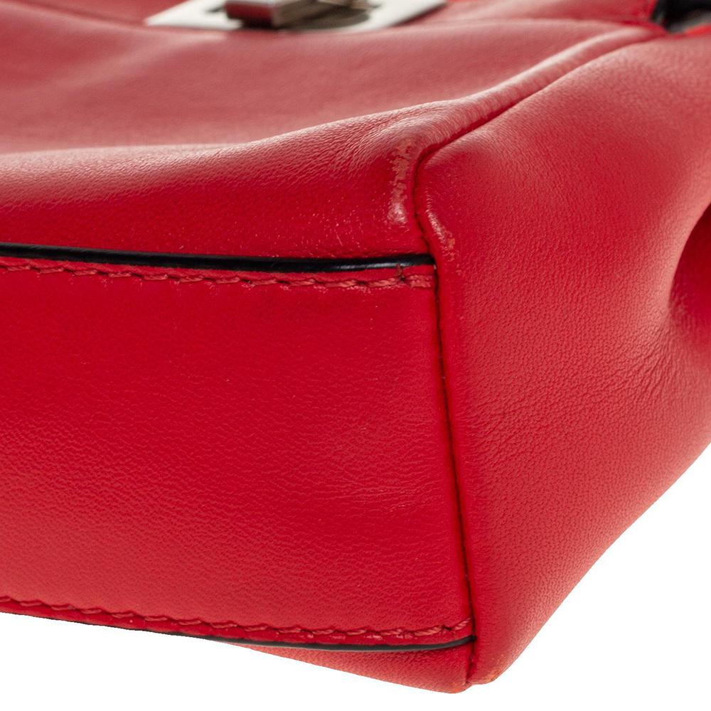 Fendi Micro Peekaboo Umhängetasche aus orangenem Leder 2