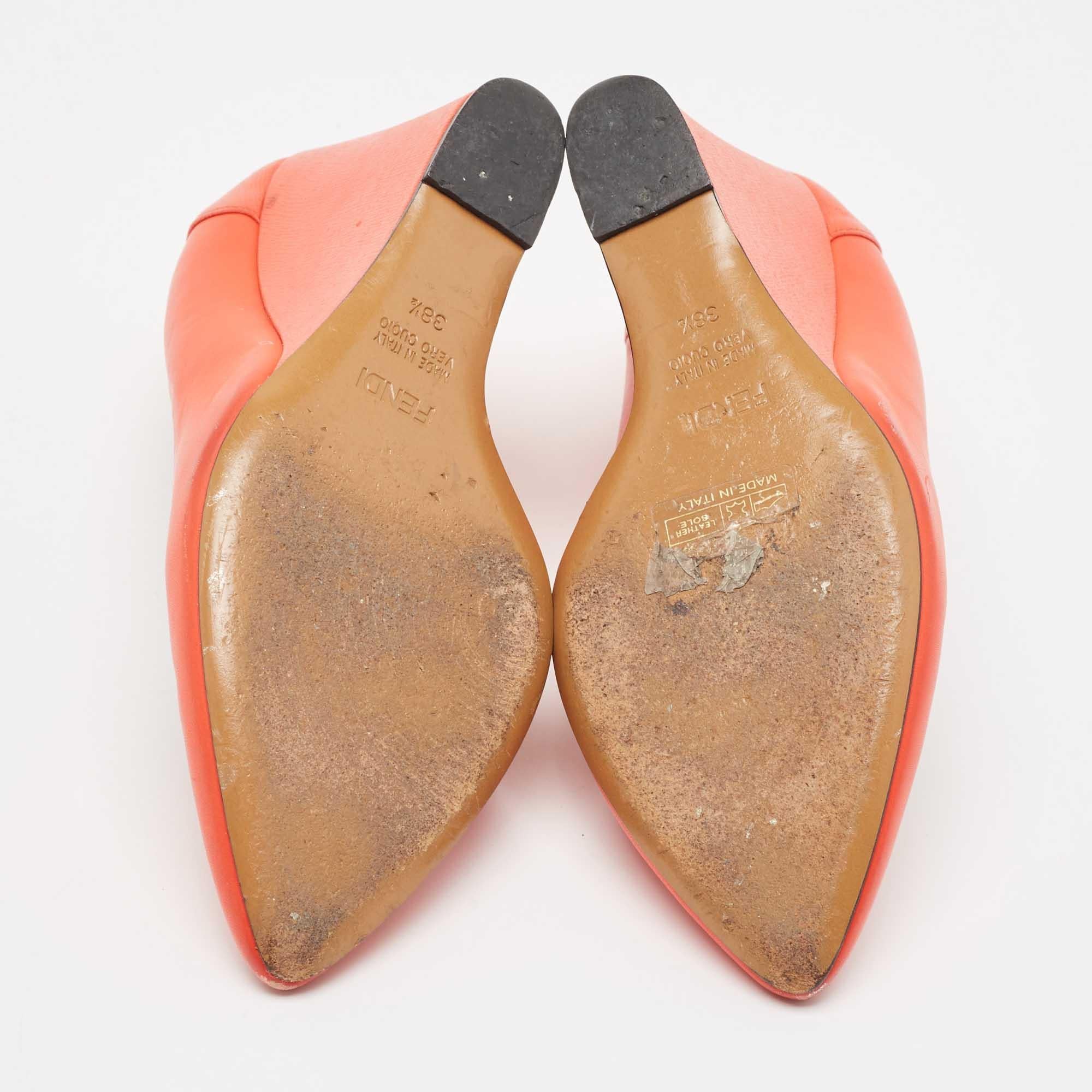 Fendi - Pompe con zeppa in pelle arancione misura 38,5 in vendita 1