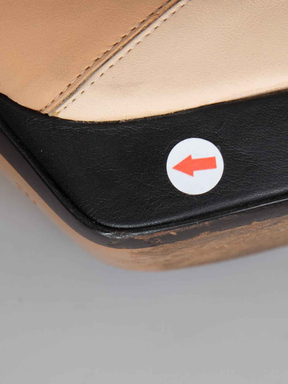 Fendi, talons d'écharpe en cuir à panneaux, taille 41 IT en vente 3