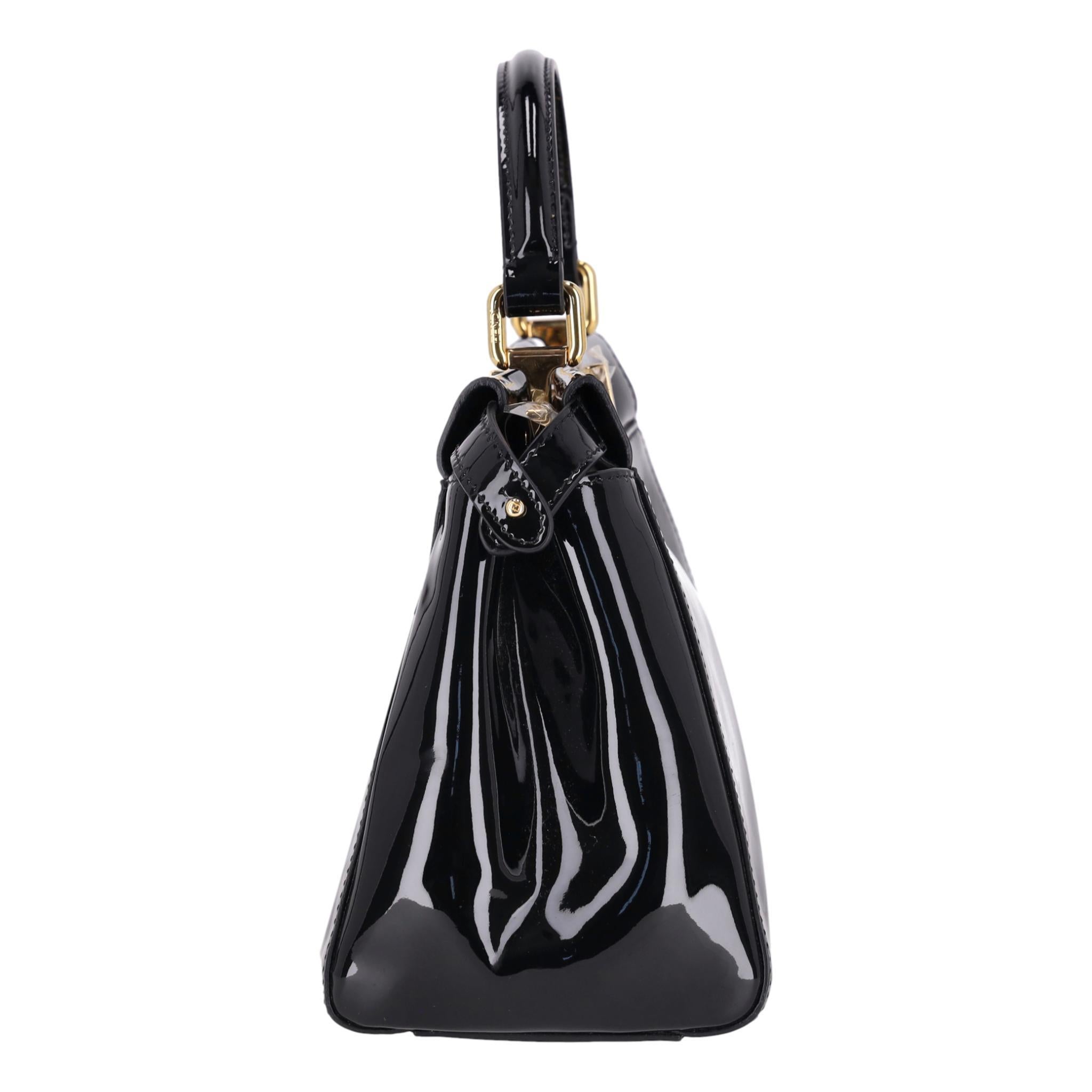 Mini sac Peekaboo en cuir verni de Fendi Excellent état - En vente à London, GB