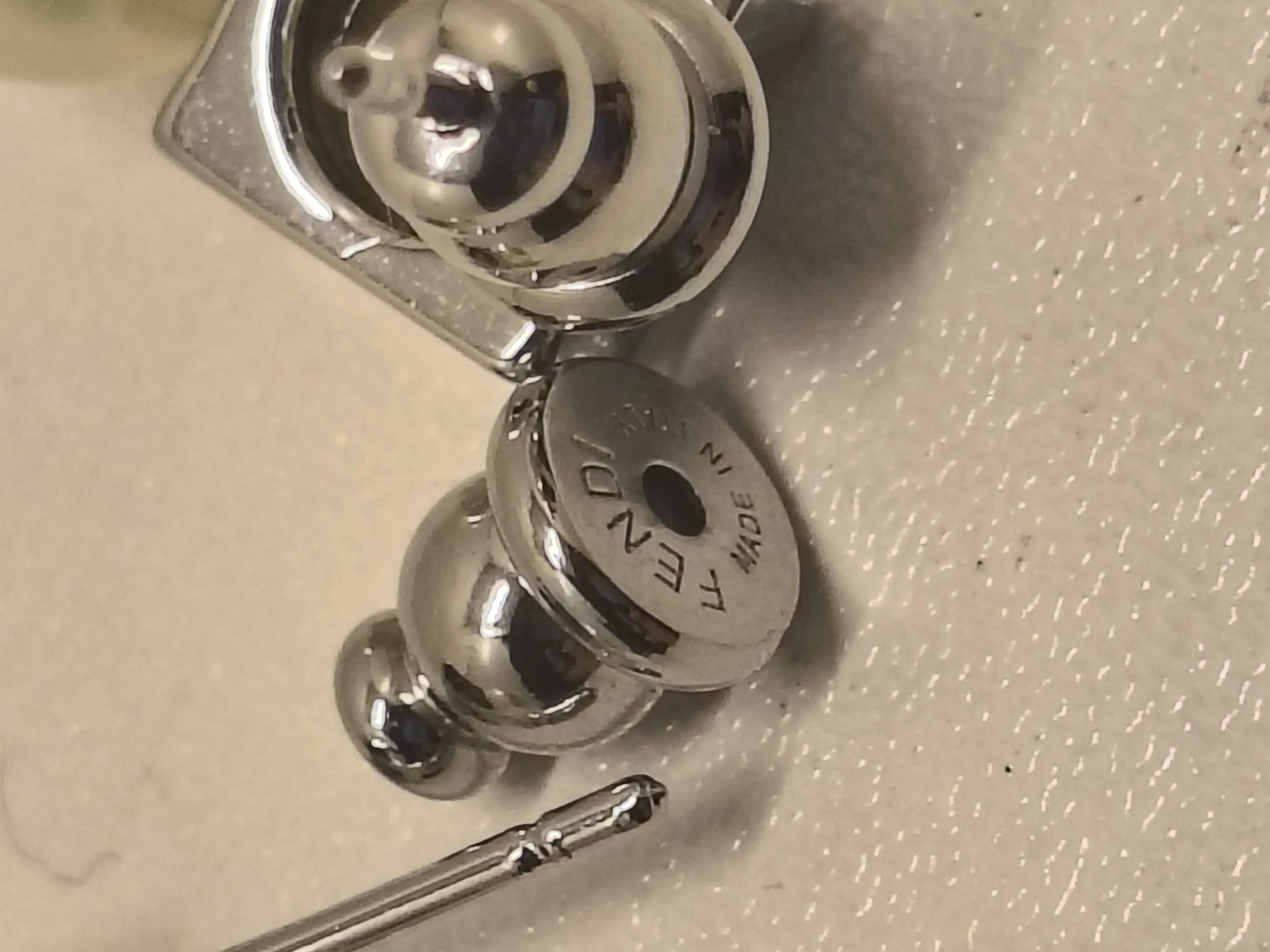 Donna Orecchini di perle Fendi con logo FF in tonalità silver in vendita