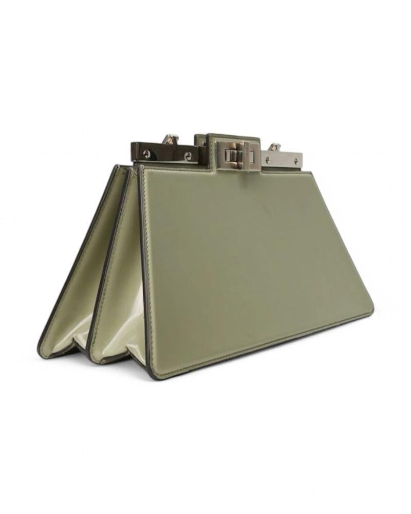 Beige Fendi Peekaboo Cut Medium Verde in vendita