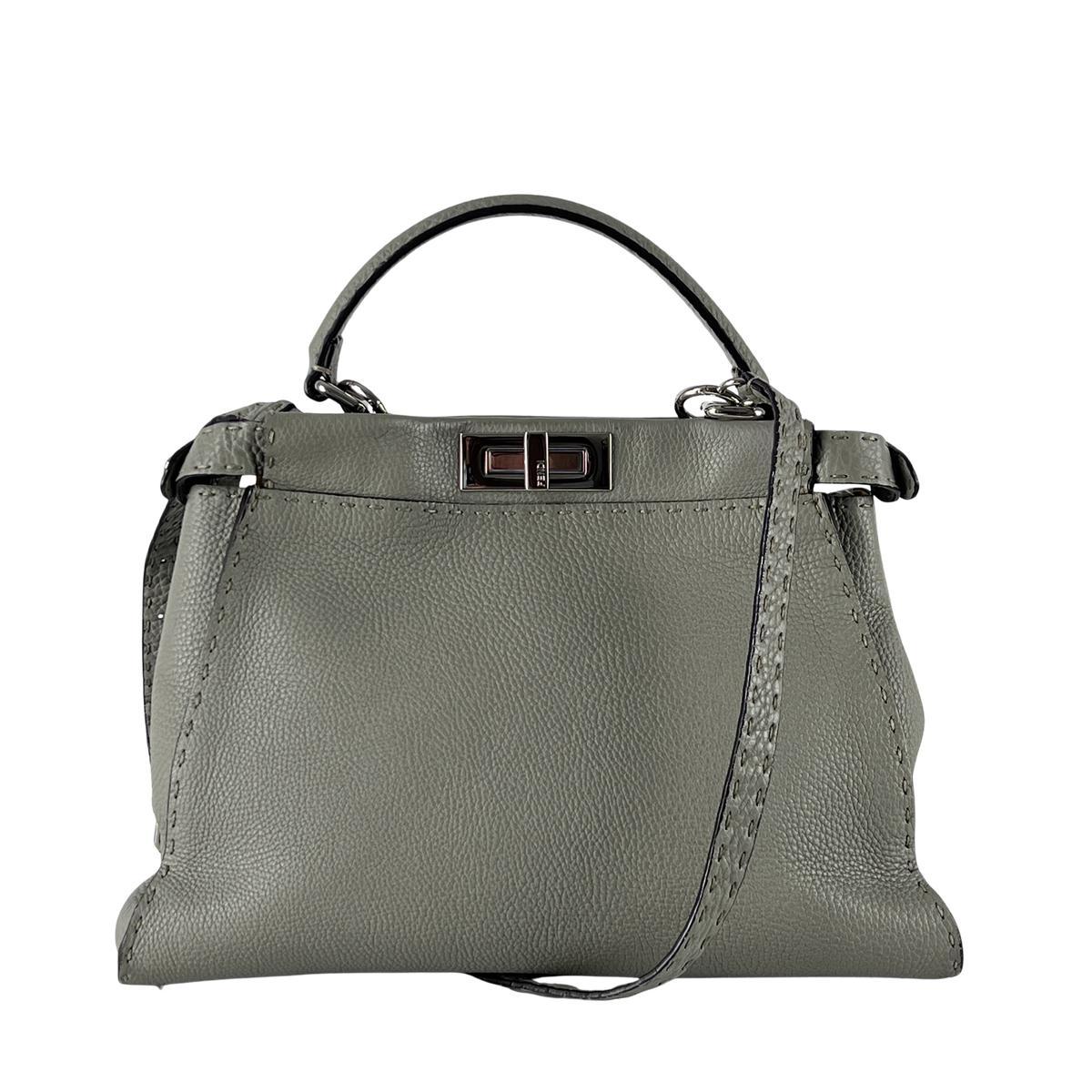 Fendi Peekaboo Gray Leather Top-Handle Bag with Strap en vente