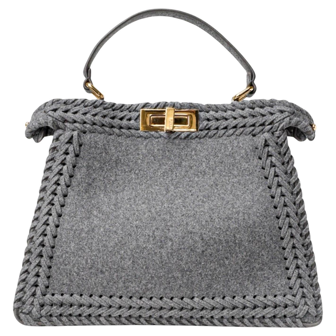 Fendi Peekaboo ISeeU Medium Grey Flannel en vente