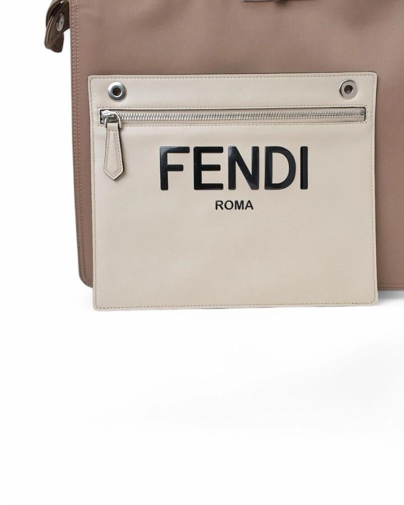 Fendi Peekaboo ISeeU Medium Nylon Beige en vente 5
