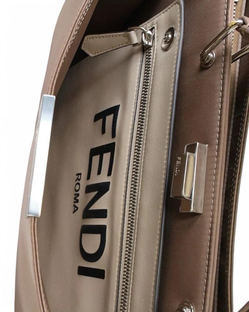 Fendi Peekaboo ISeeU Medium Nylon Beige en vente 13