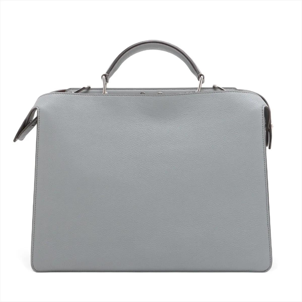 Gris *Fendi Peekaboo ISeeU Medium Shoulder Bag Gray