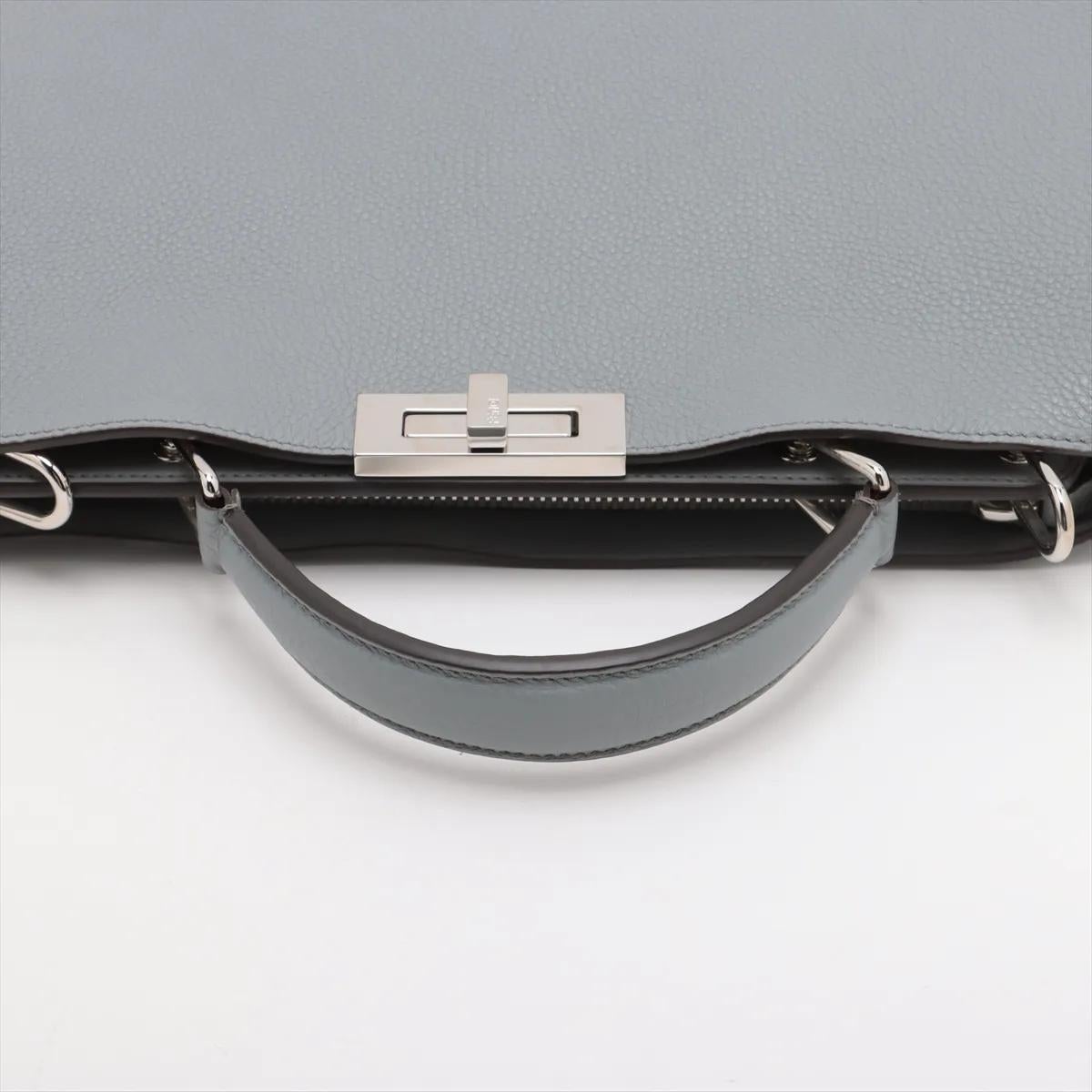 *Fendi Peekaboo ISeeU Medium Shoulder Bag Gray 1