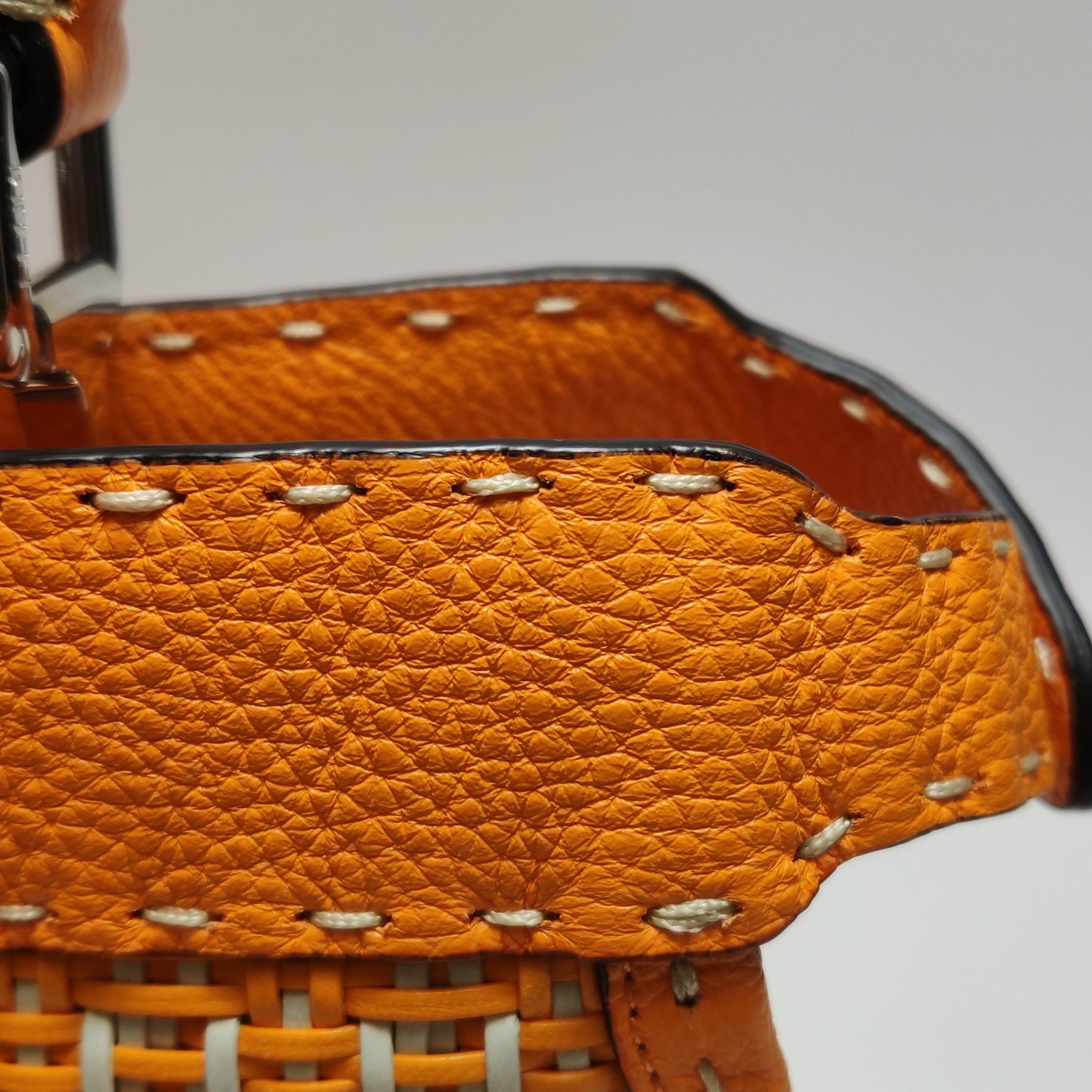 Fendi Peekaboo ISeeU Sellier Orange / Weiß Interlace Leder Medium Handle Bag aus Leder im Angebot 14