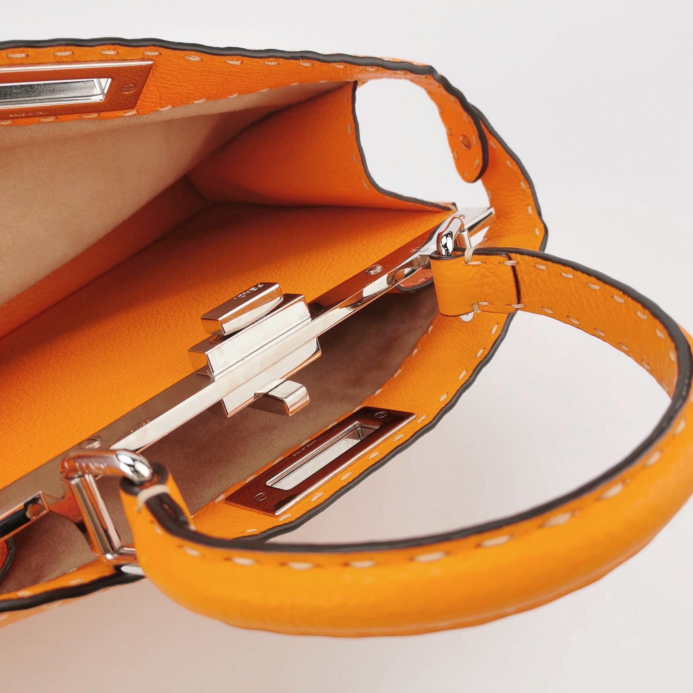 Fendi Peekaboo ISeeU Sellier Orange / Weiß Interlace Leder Medium Handle Bag aus Leder im Angebot 2