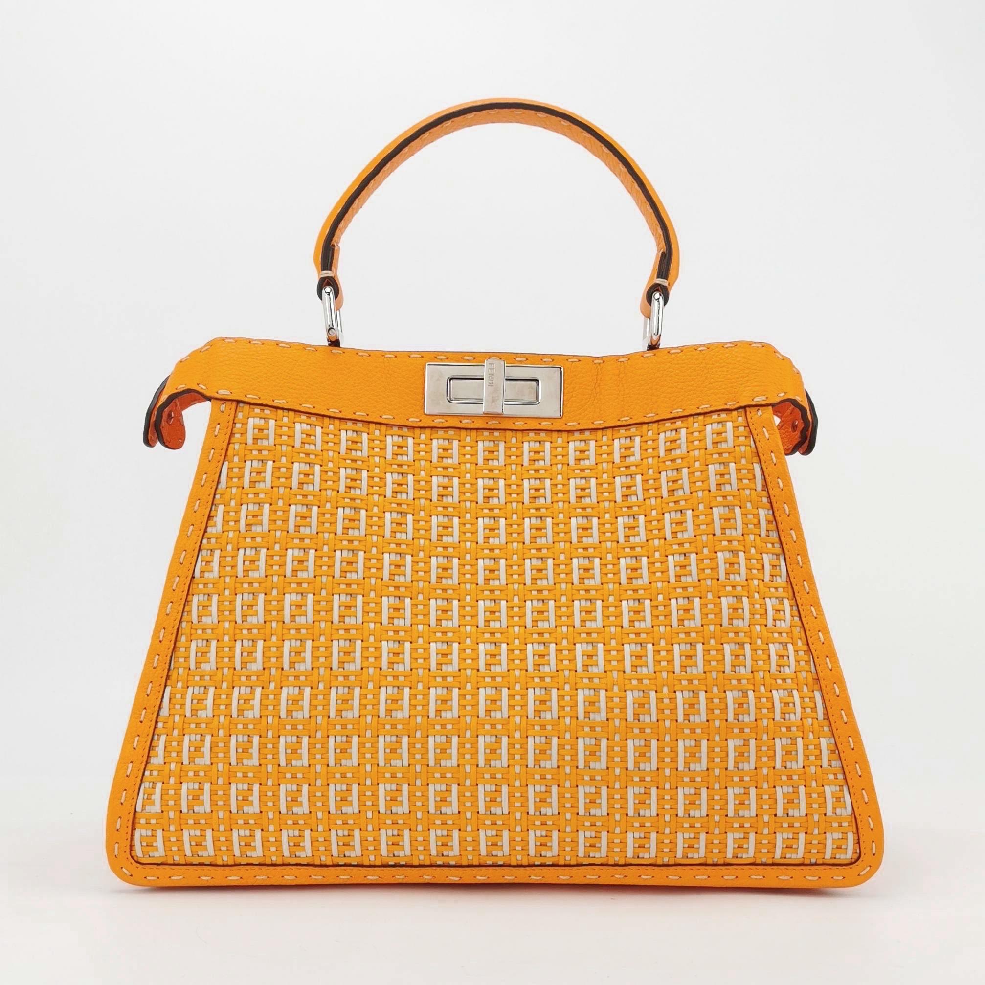 Fendi Peekaboo ISeeU Sellier Orange / Weiß Interlace Leder Medium Handle Bag aus Leder im Angebot 4