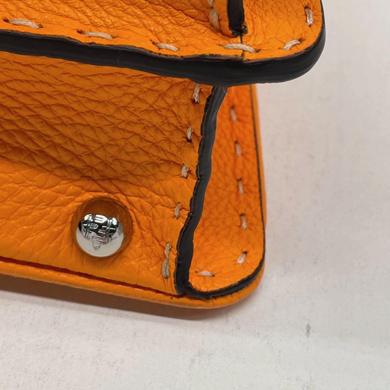Fendi Peekaboo ISeeU Sellier Naranja / Blanco Piel entrelazada Asa superior mediana en venta 10