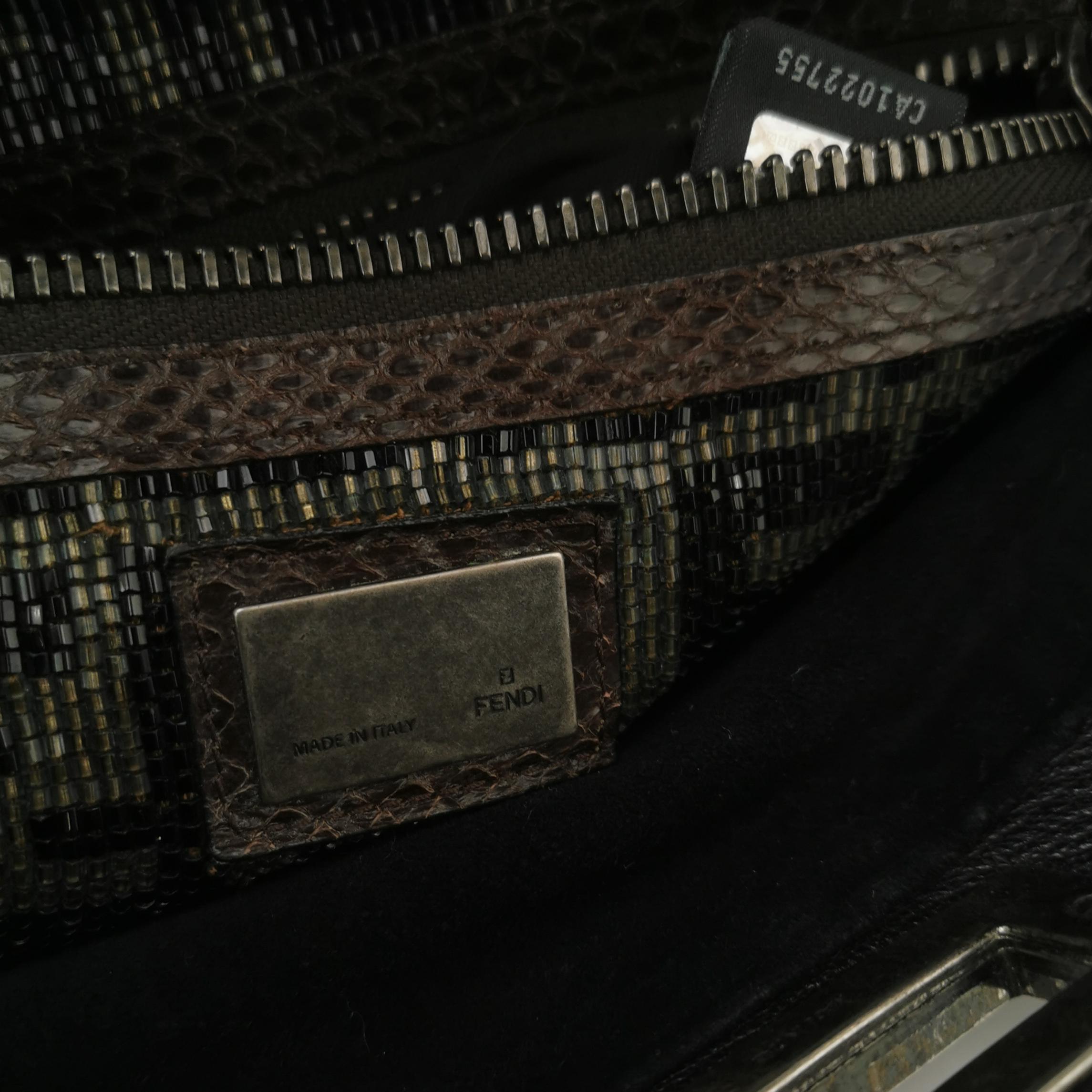 Fendi Peekaboo Large Black Calfskin Leather Glitter Beaded Zucca Interior en vente 3