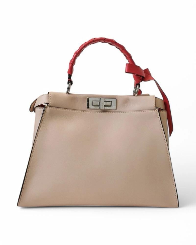 Fendi Peekaboo Medium Bicolor Fiocco Rosa In condizioni Nuovo in vendita a Torre Del Greco, IT