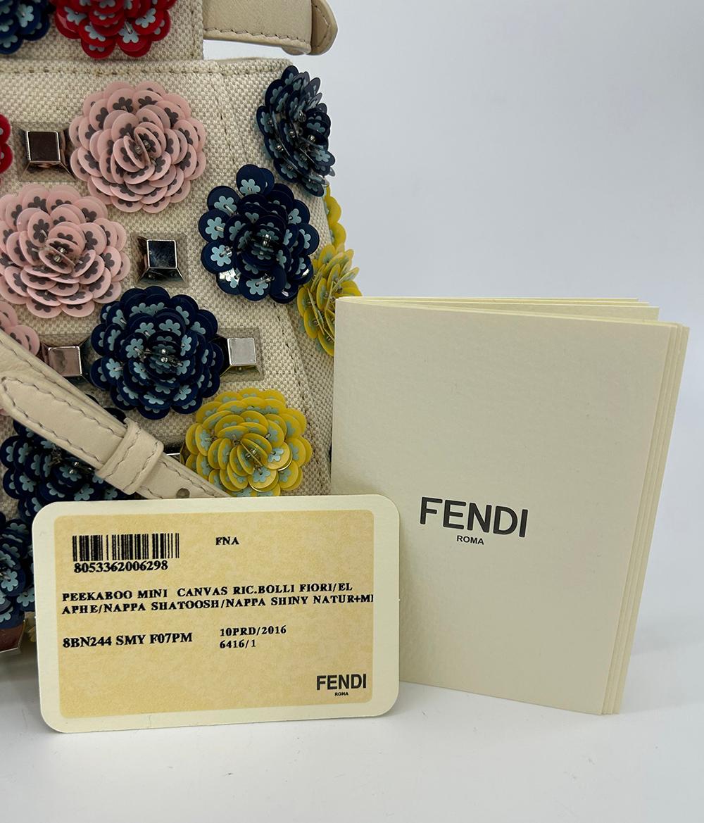 Fendi Peekaboo Mini-Umhängetasche aus Segeltuch mit Blumenmuster im Angebot 9