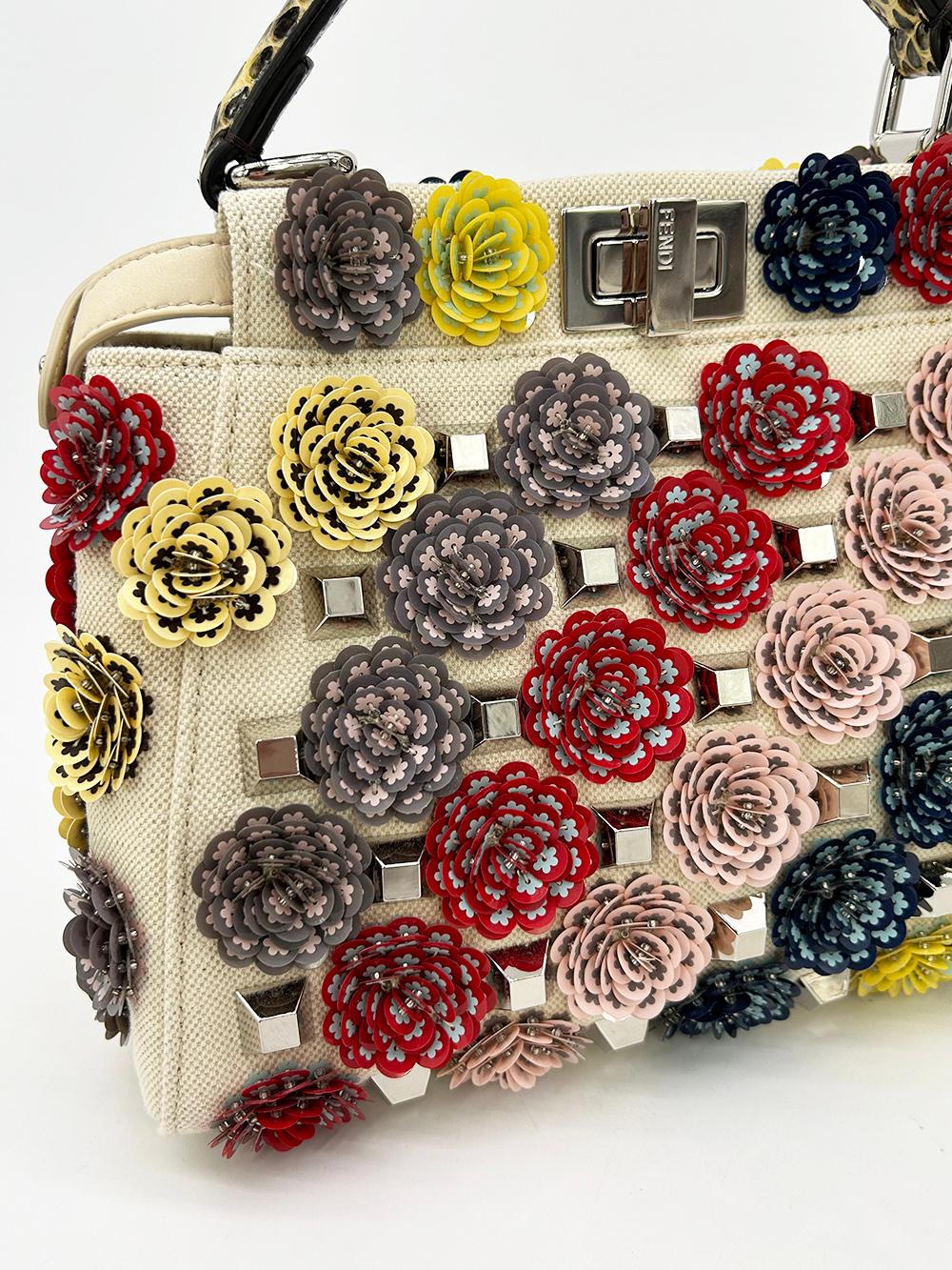 Fendi Peekaboo Mini-Umhängetasche aus Segeltuch mit Blumenmuster im Angebot 1