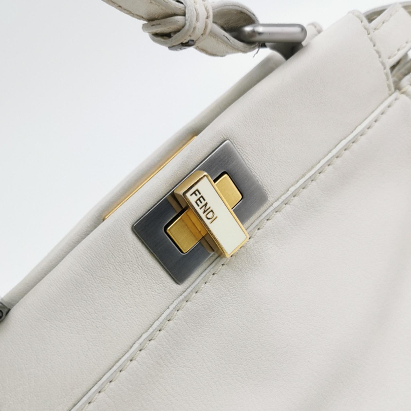 Fendi Peekaboo Mini Bolso Corsario de Piel Blanco en venta 3