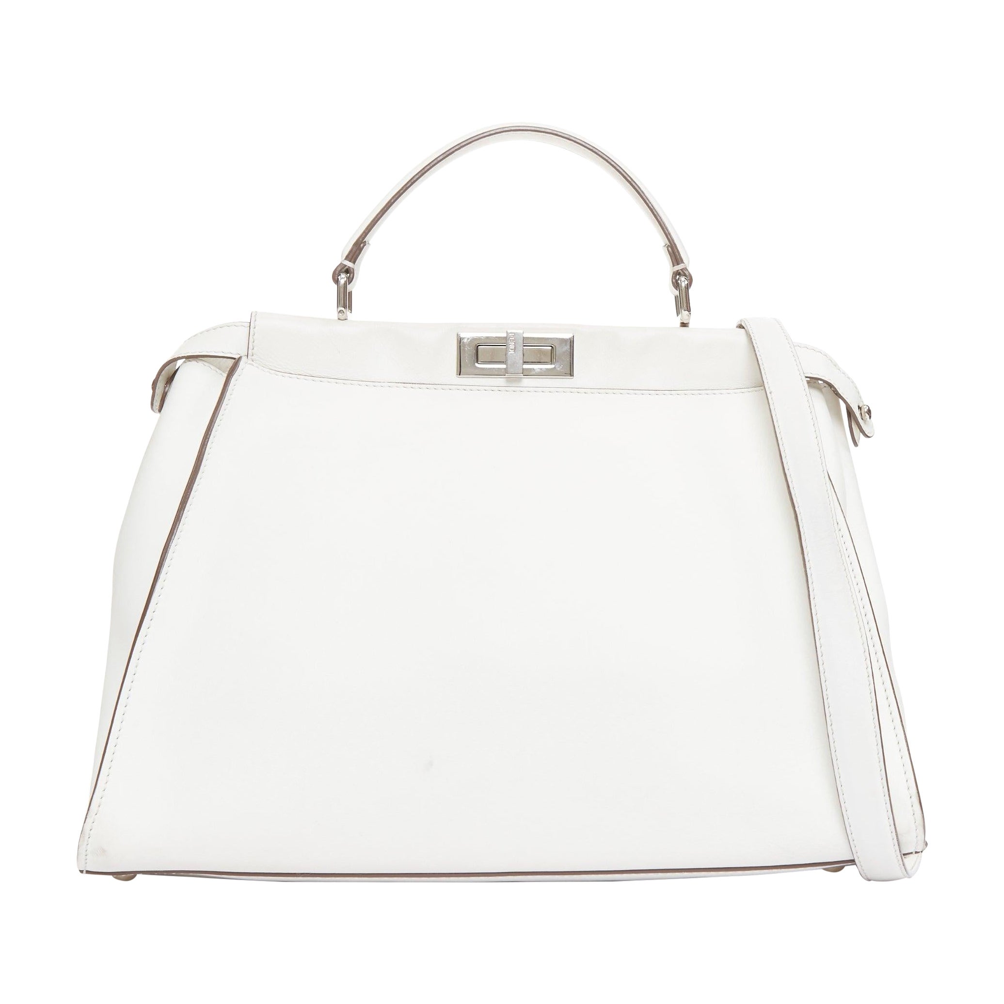 Fendi Peekaboo in pelle bianco sporco con hardware argentato Borsa Bug Monster foderata di pelliccia in vendita