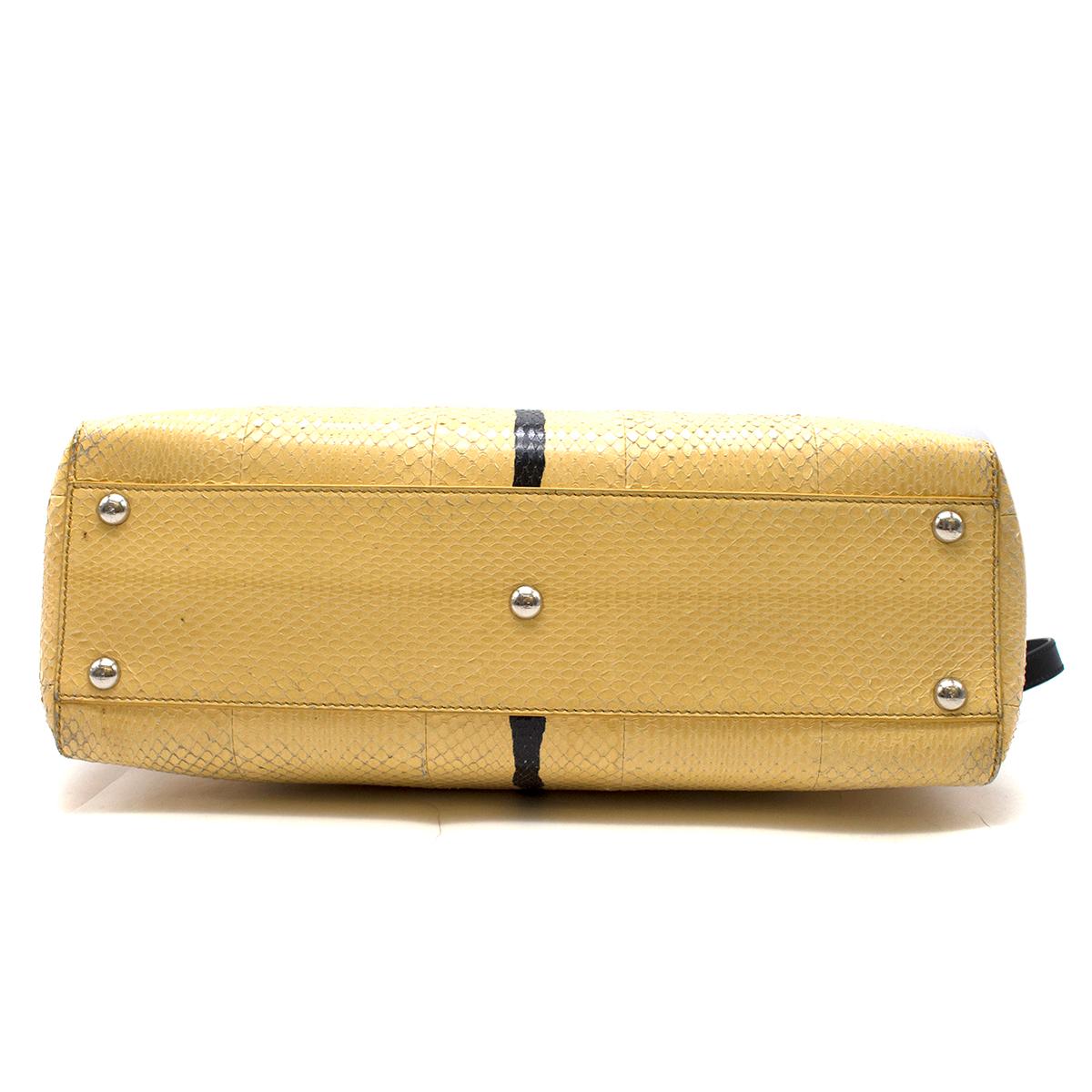 Fendi Peekaboo Regular Lemon Yellow Handbag In Good Condition In London, GB