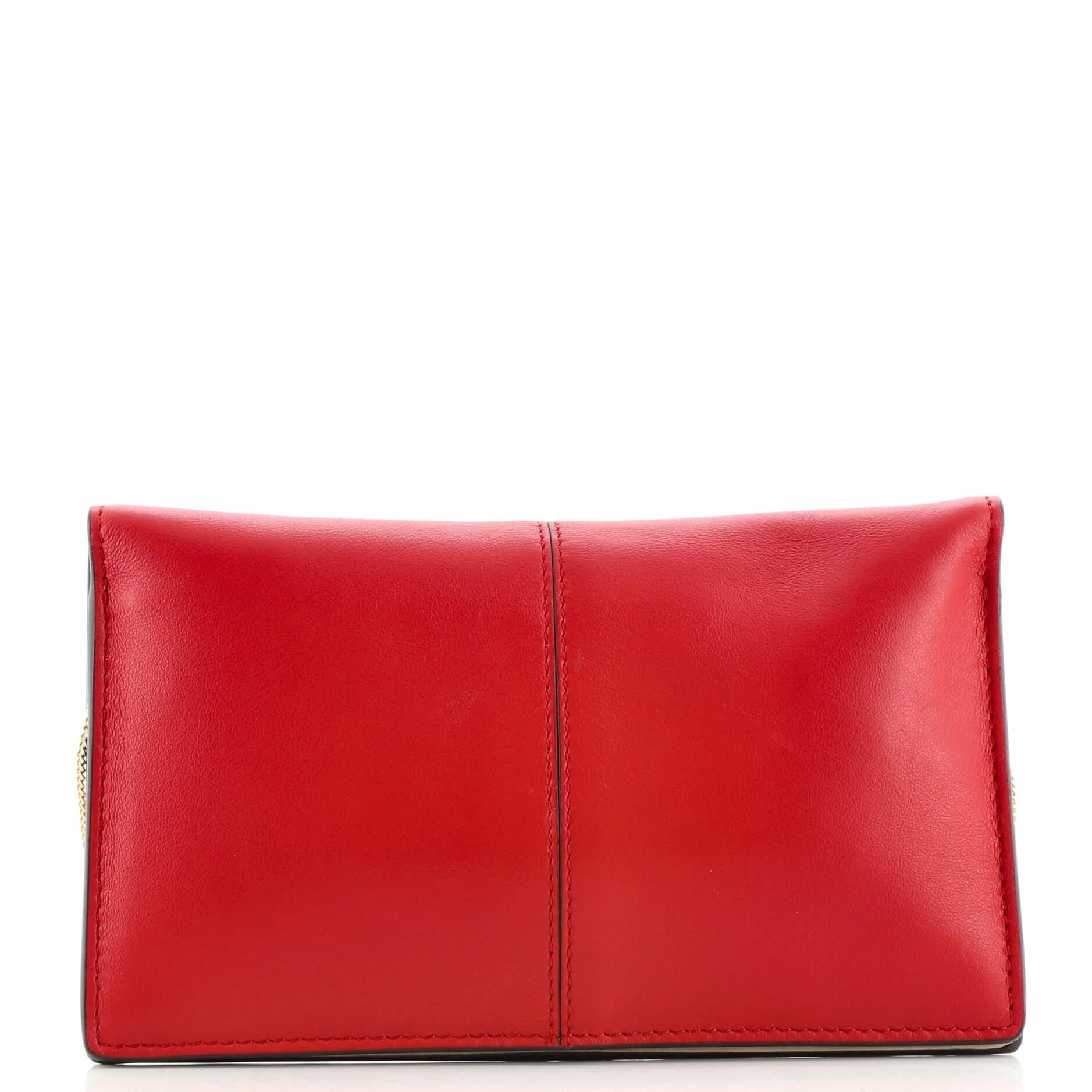 Fendi Peekaboo Wallet on Chain Leather In Good Condition In NY, NY