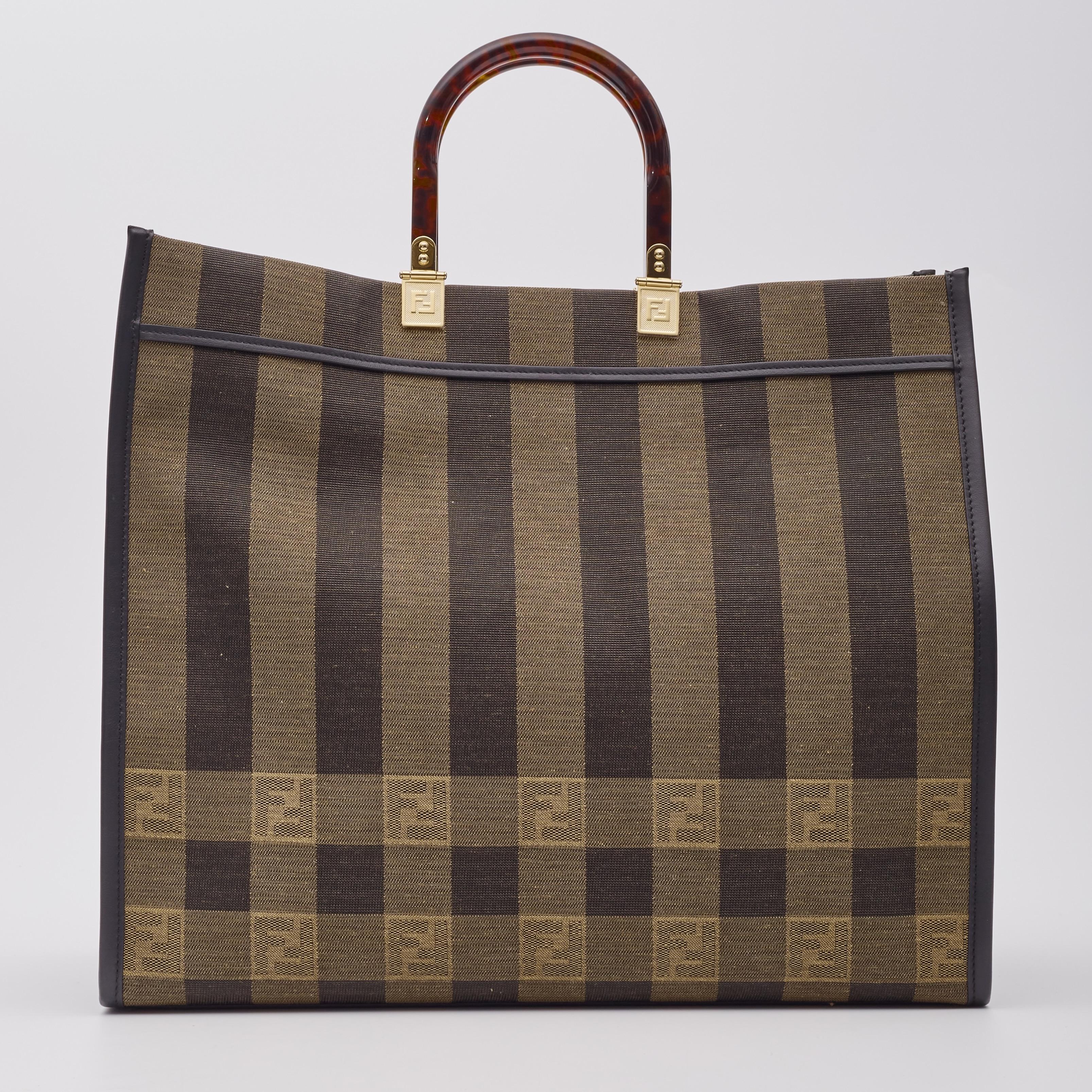 Fendi Pequin Canvas Sunshine Shopper Tote Tobacco Large In Excellent Condition In Montreal, Quebec