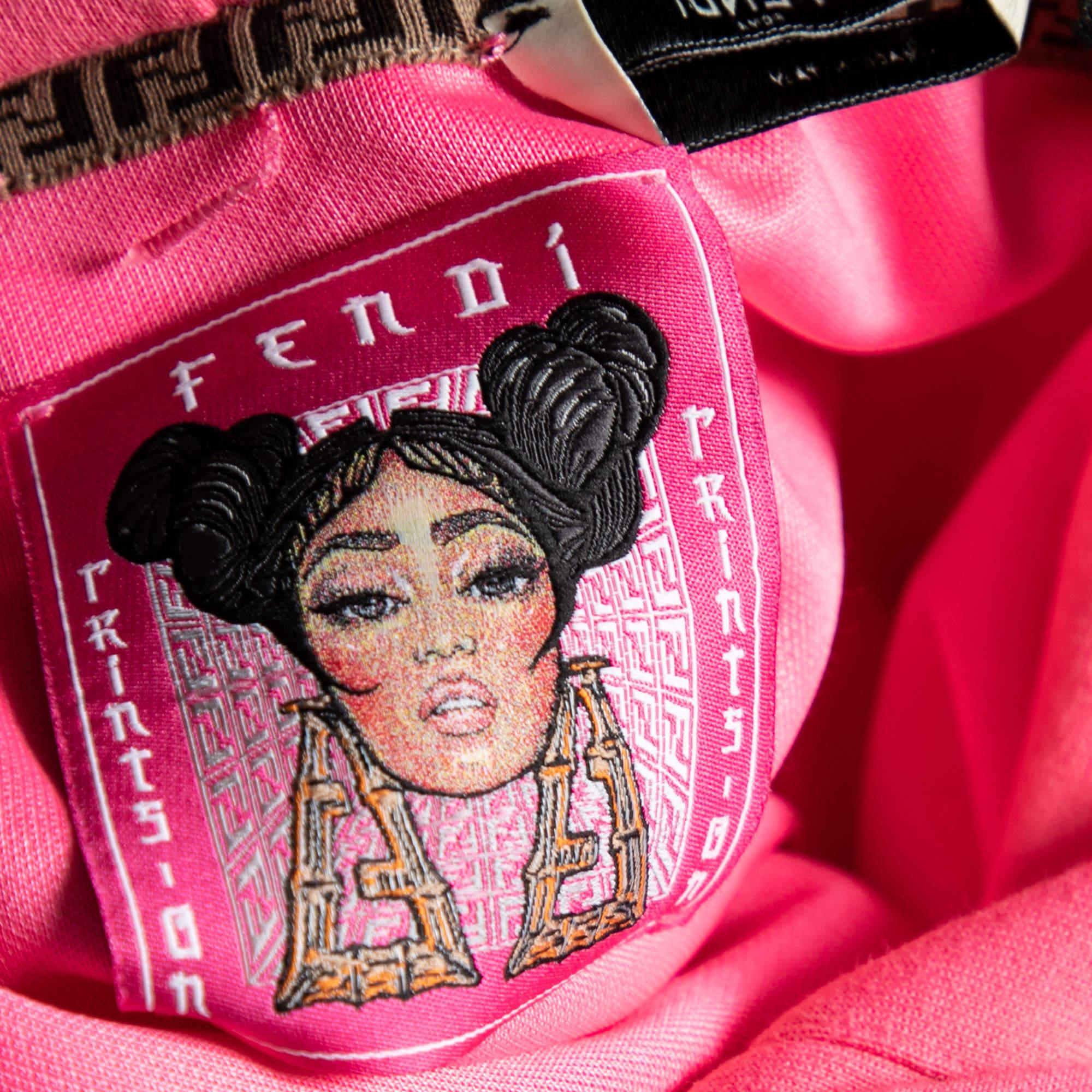 Donna Fendi Felpa con cappuccio Nicki Minaj stampata e ricamata in maglia rosa M in vendita