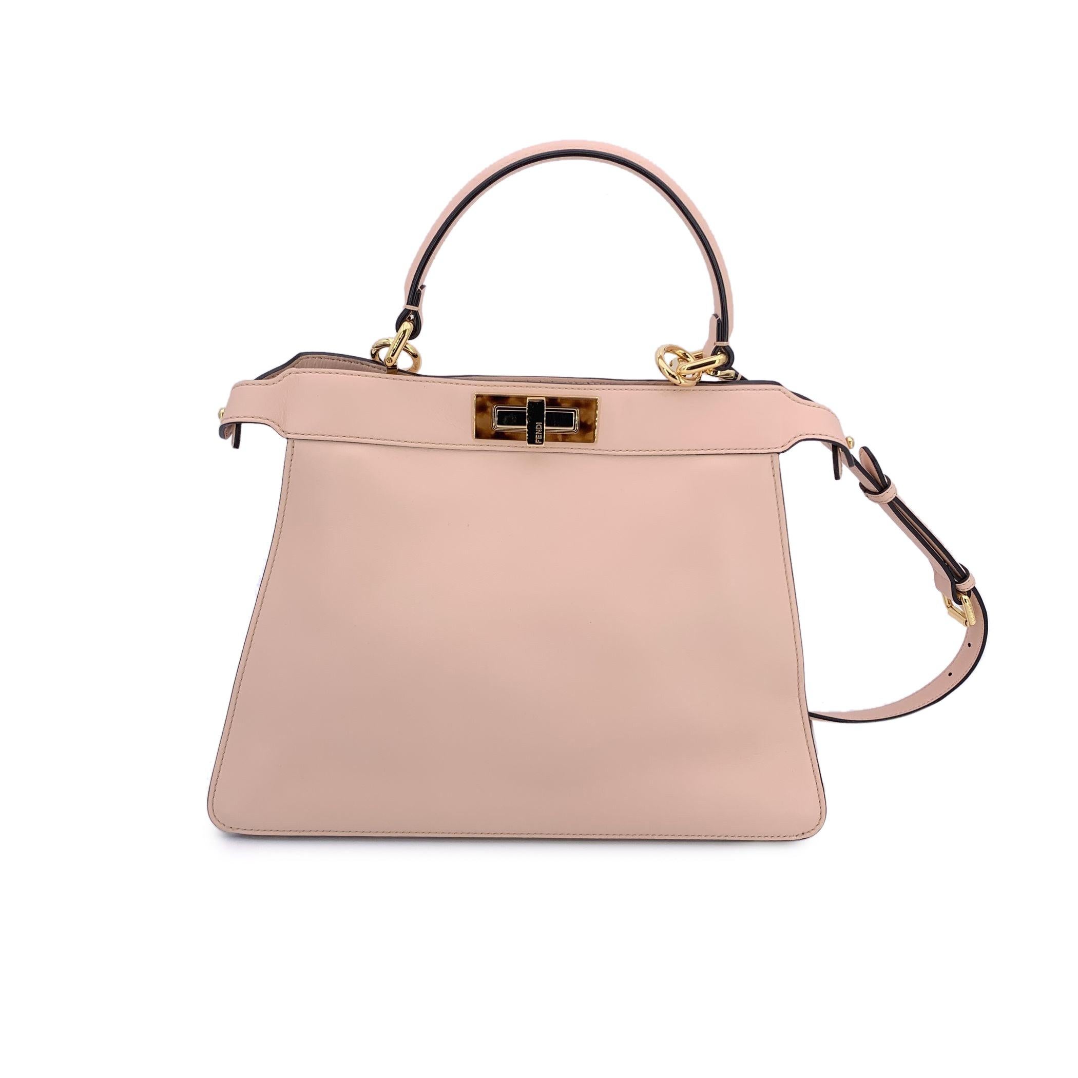 Fendi Rosa Leder Peekaboo ISeeU Medium Top Handle Satchel Tasche (Beige) im Angebot