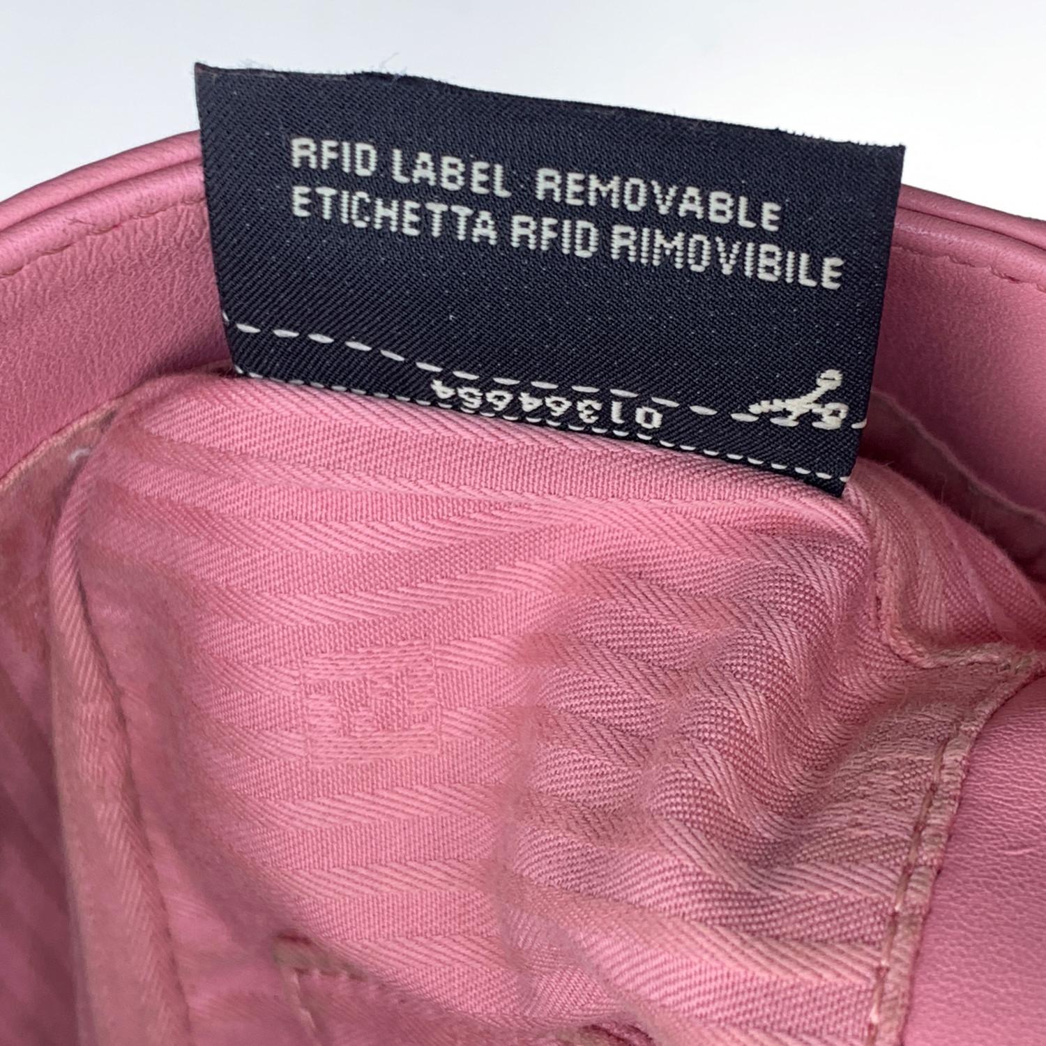 Fendi Kleine Fendista Pochette Umhängetasche aus rosa Leder 8