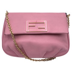 Fendi Kleine Fendista Pochette Umhängetasche aus rosa Leder