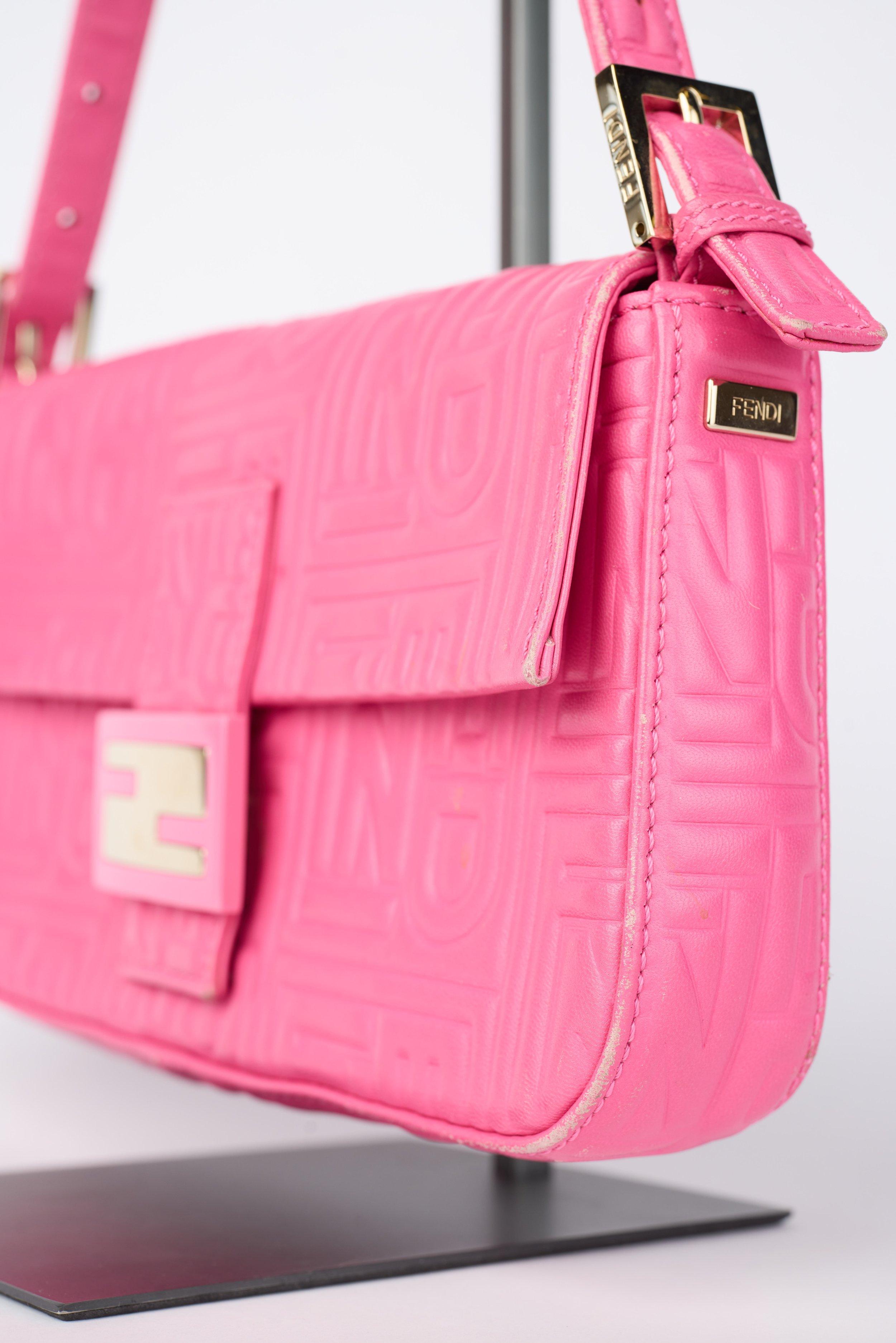 Fendi Pink Logo Embossed Nappa Leather Baguette Bag For Sale 2