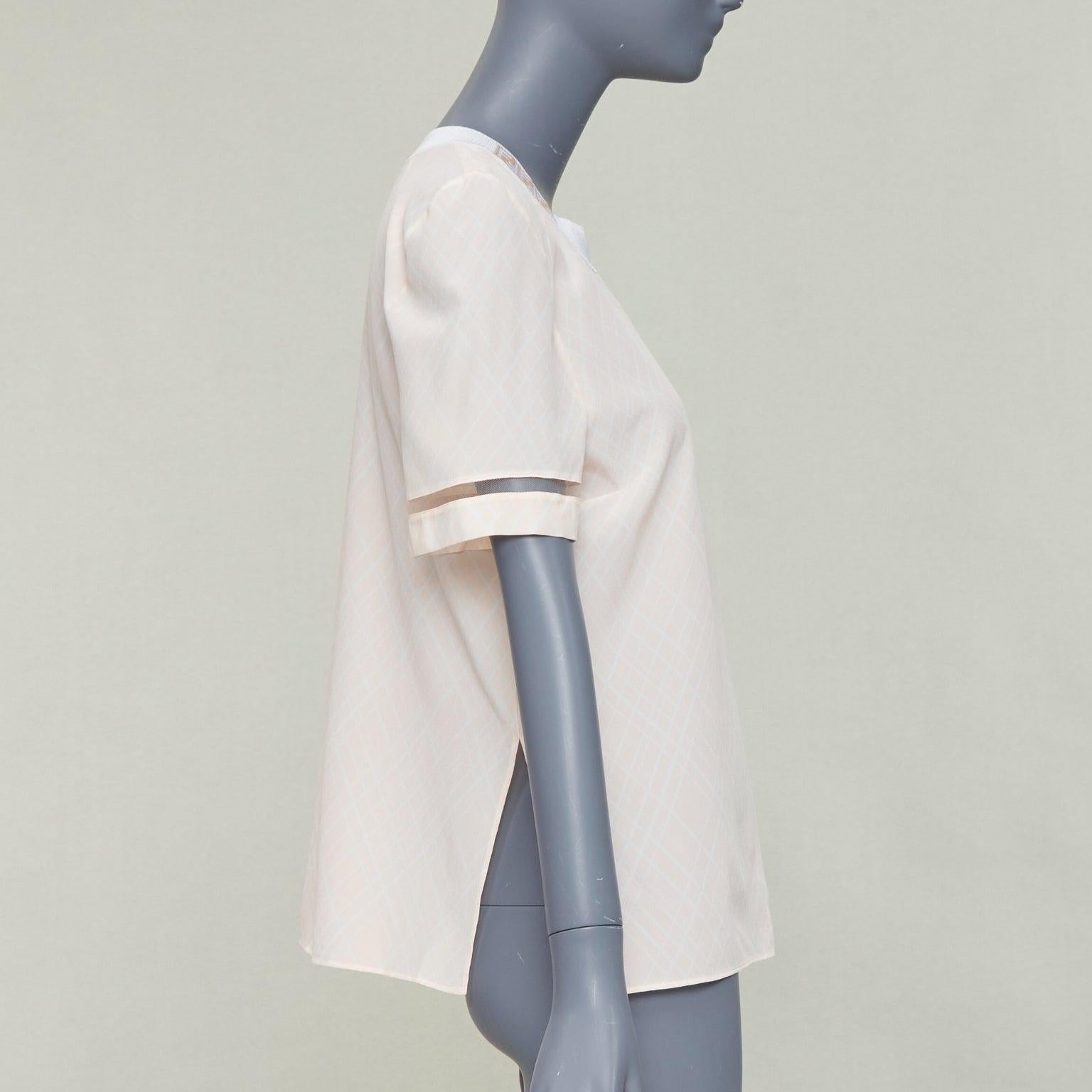 FENDI rosa sedoso nude FF monograma cuello redondo a cuadros rombos top manga corta en Excelente estado para la venta en Hong Kong, NT