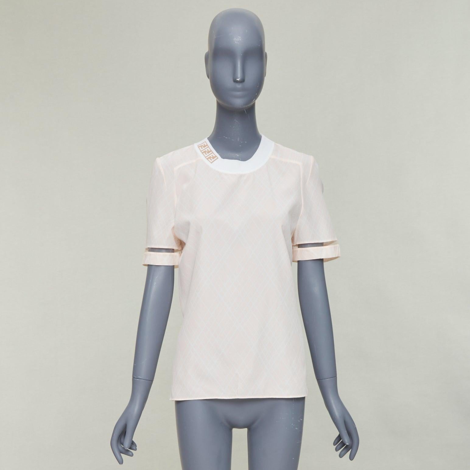 FENDI rosa sedoso nude FF monograma cuello redondo a cuadros rombos top manga corta en venta 4