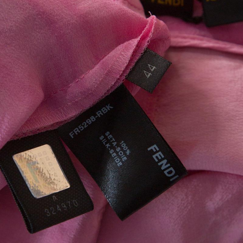 Pantalon décontracté en crêpe de Chine à rayures roses Fendi M Bon état - En vente à Dubai, Al Qouz 2