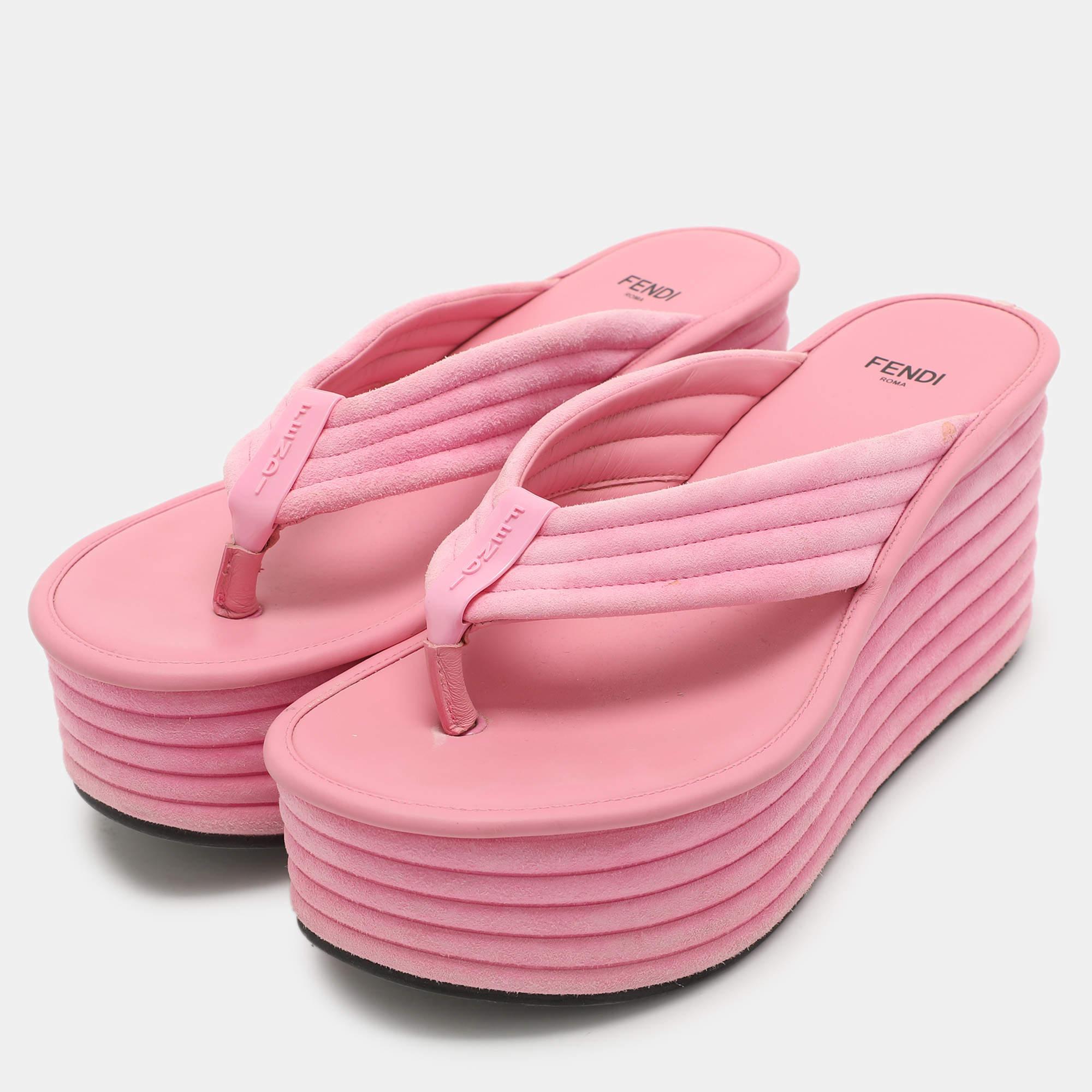 These sandals will frame your feet in an elegant manner. Crafted from quality materials  they display a classy design and comfortable insoles.