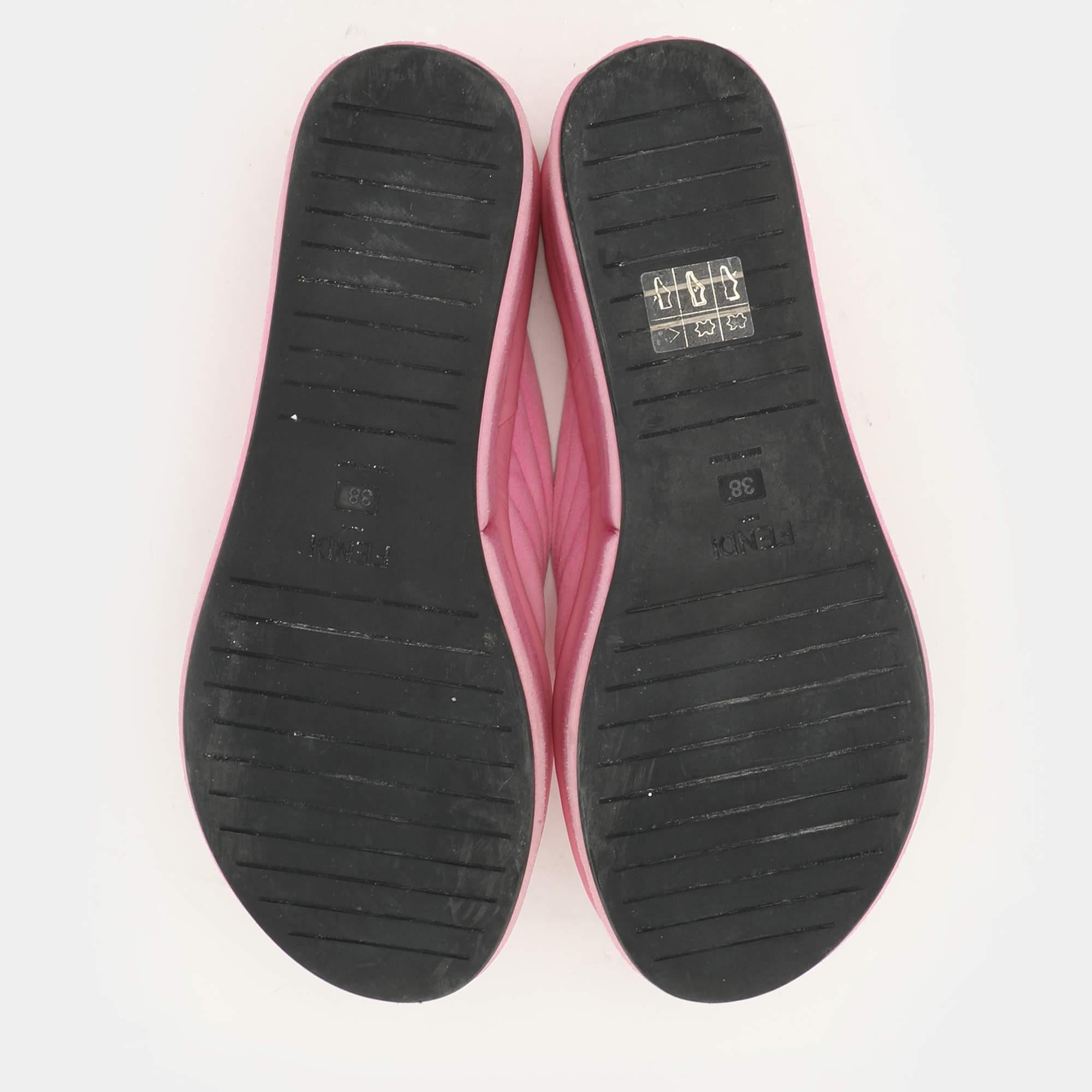 Fendi Pink Suede Platform Thong Slide Sandals Size 38 For Sale 2