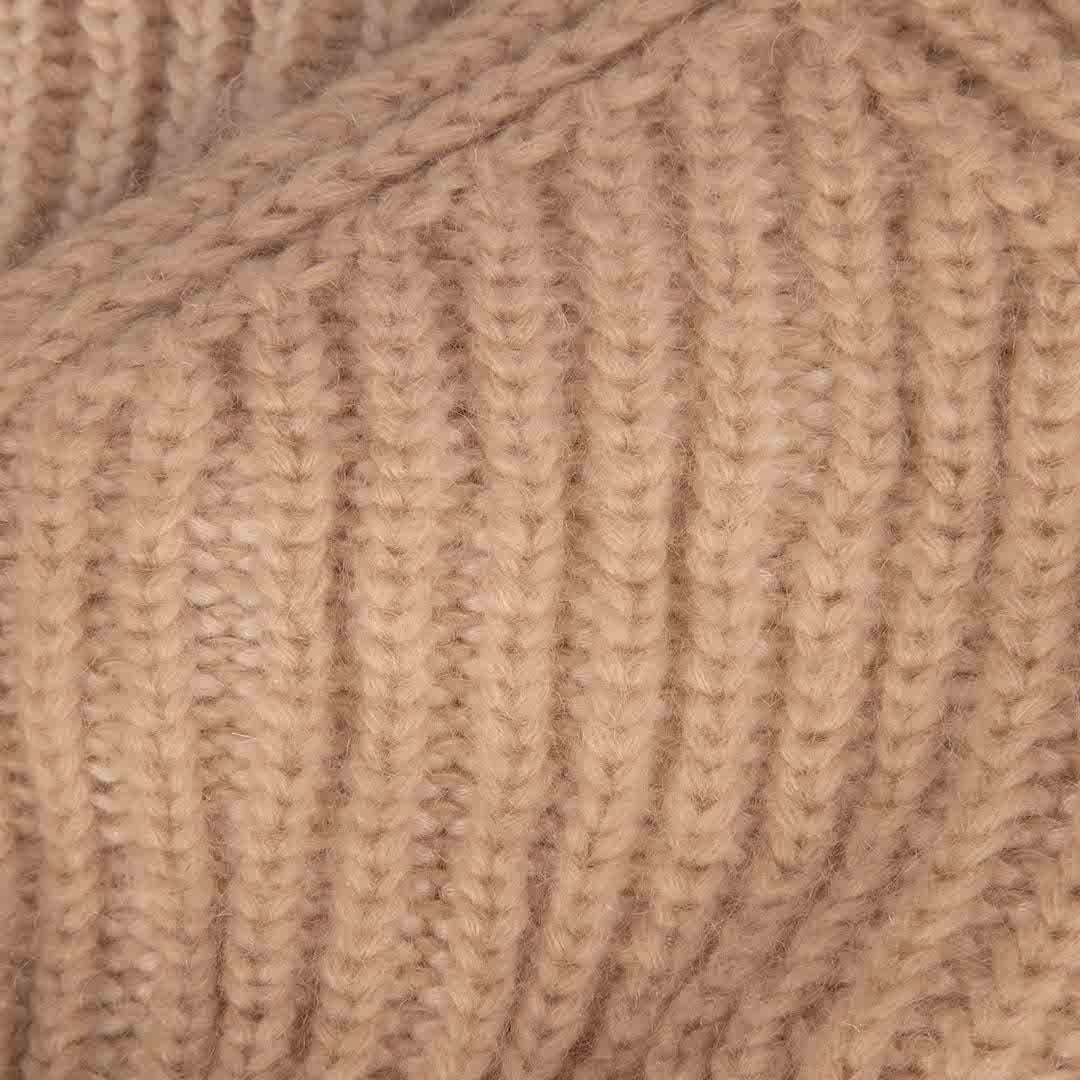 Fendi Pink Wool Chunky Knit Cropped Jumper Size M In Good Condition In London, GB