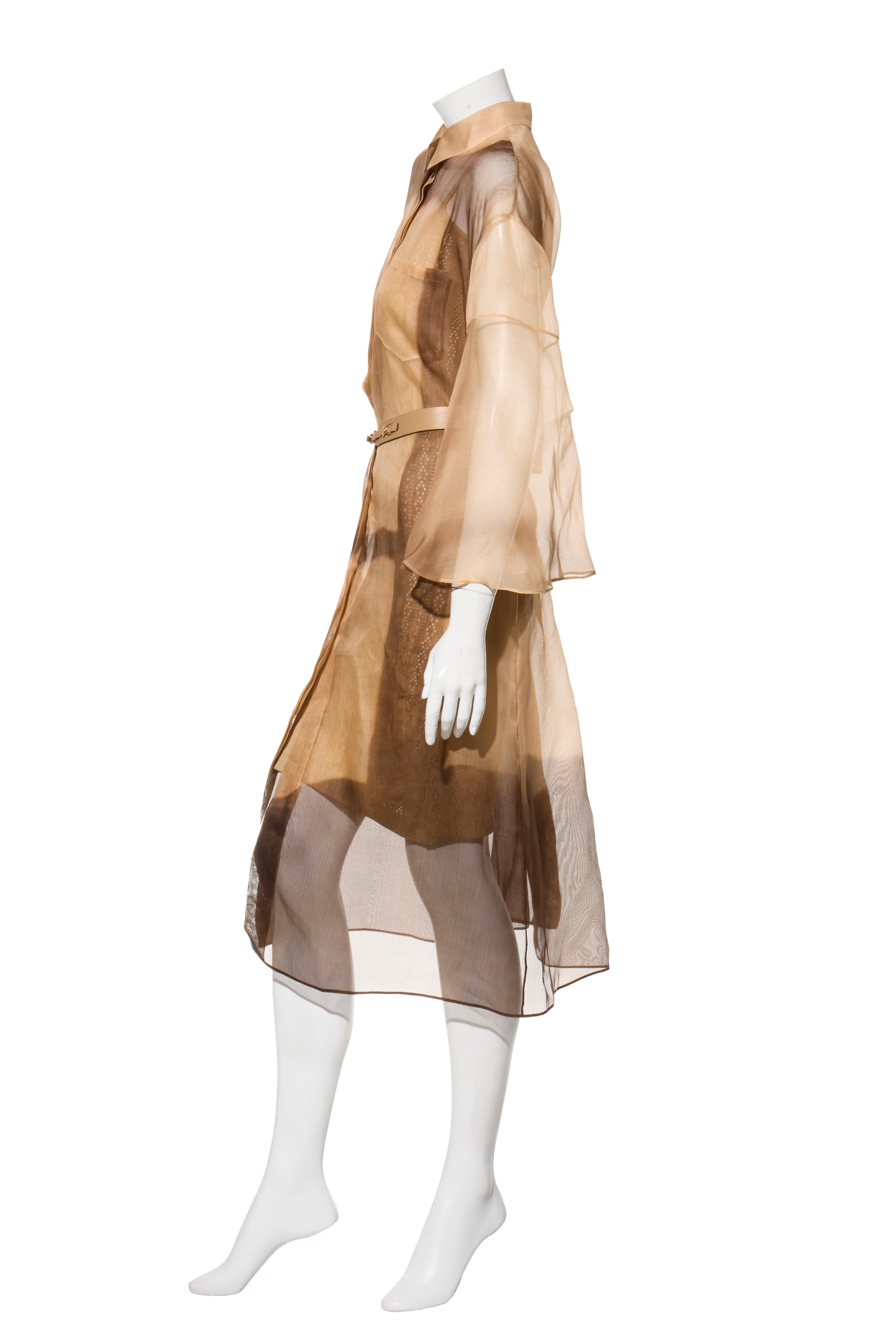 Grigio Fendi - Pre-Fall 2021 - Vestito a camicia in organza trasparente con sottoveste in maglia e cintura in pelle IT 40 in vendita