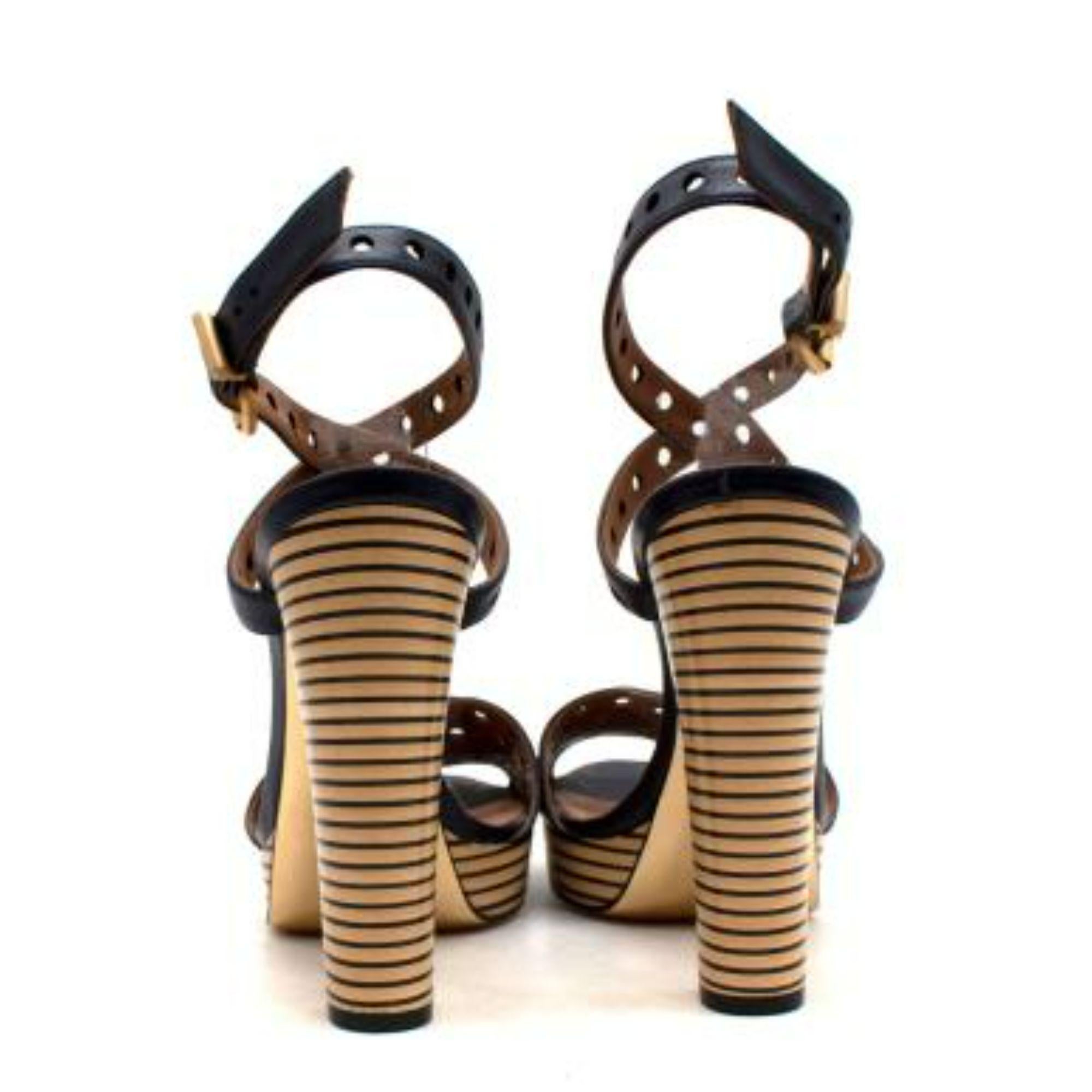 Fendi Purple Perforated Leather Heeled Sandals In Good Condition For Sale In London, GB