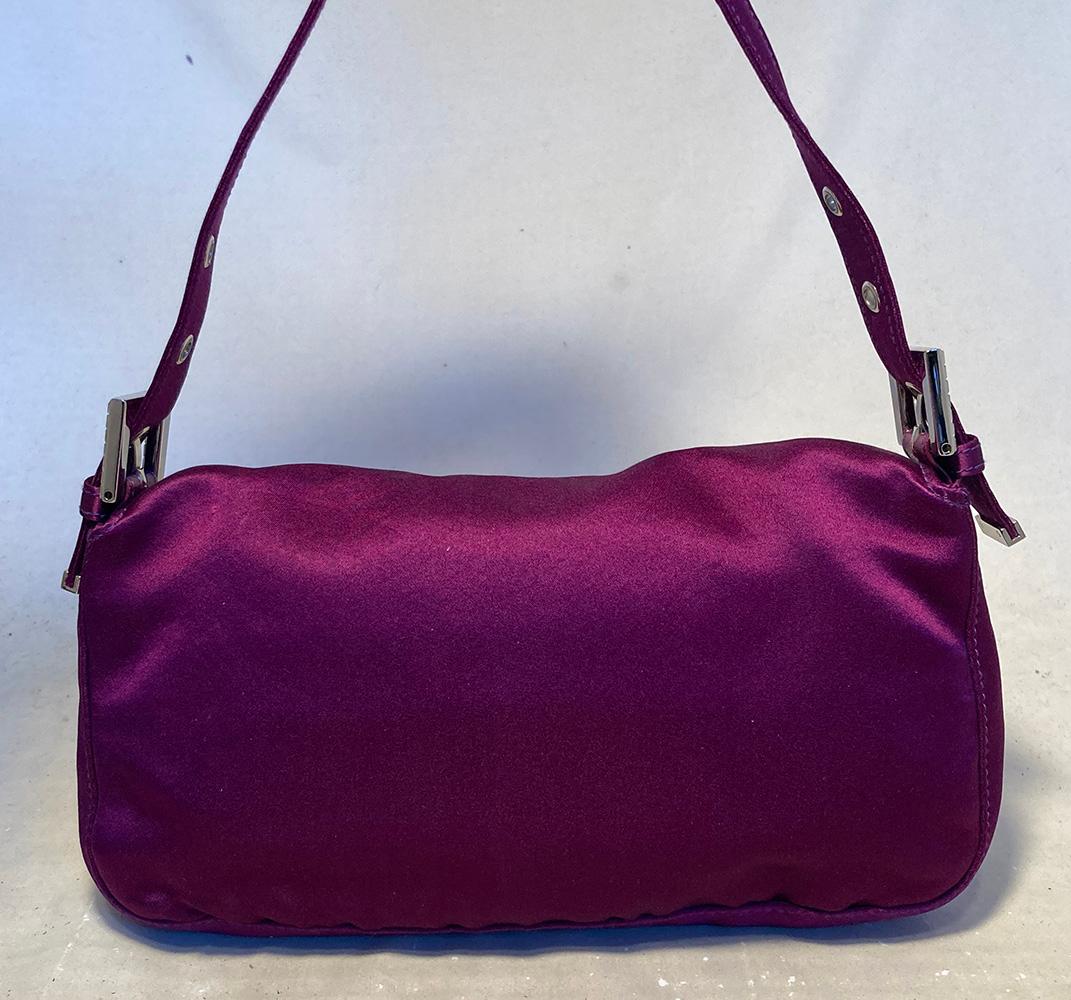 Viola Baguette di seta viola Fendi