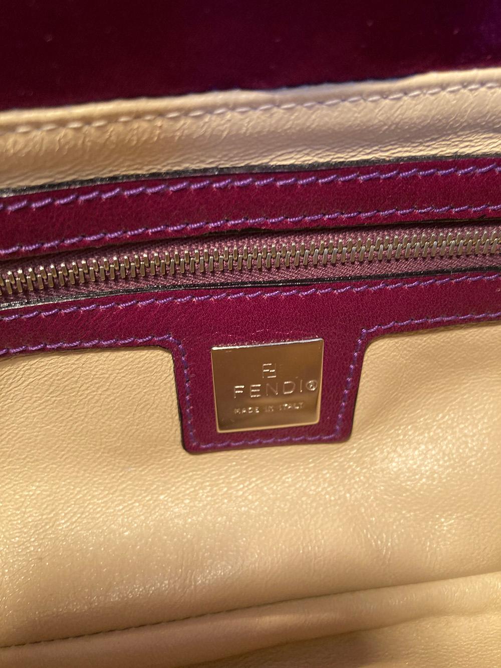 Baguette di seta viola Fendi 2