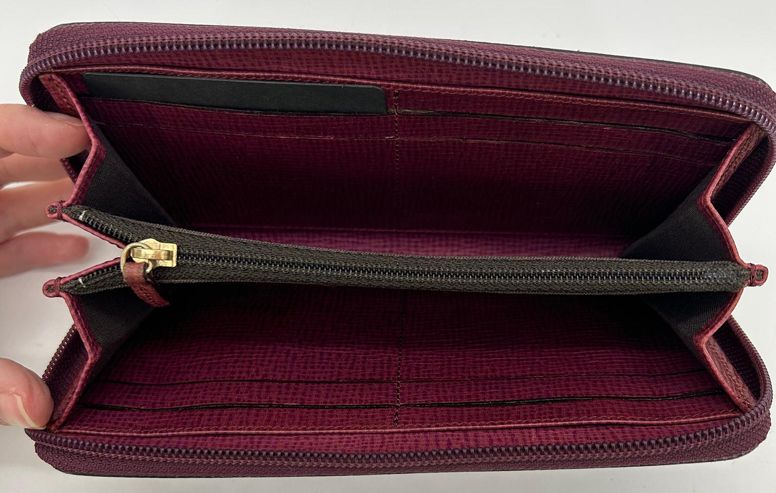 Fendi Portafoglio lungo in tela coates viola Zucca in vendita 2