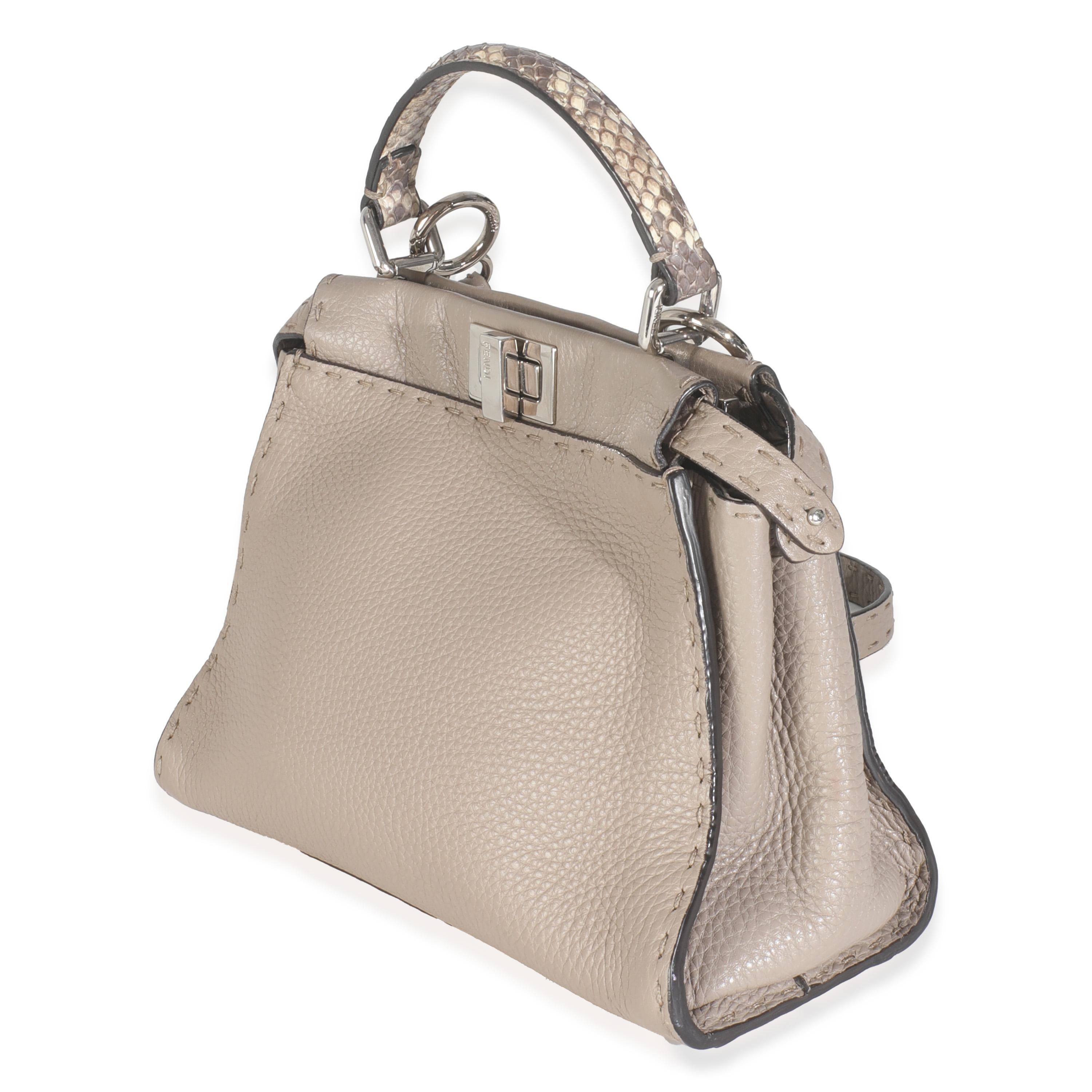Fendi Pitone Grigio Pelle di Vitello Selleria Mini Peekaboo In condizioni ottime a New York, NY