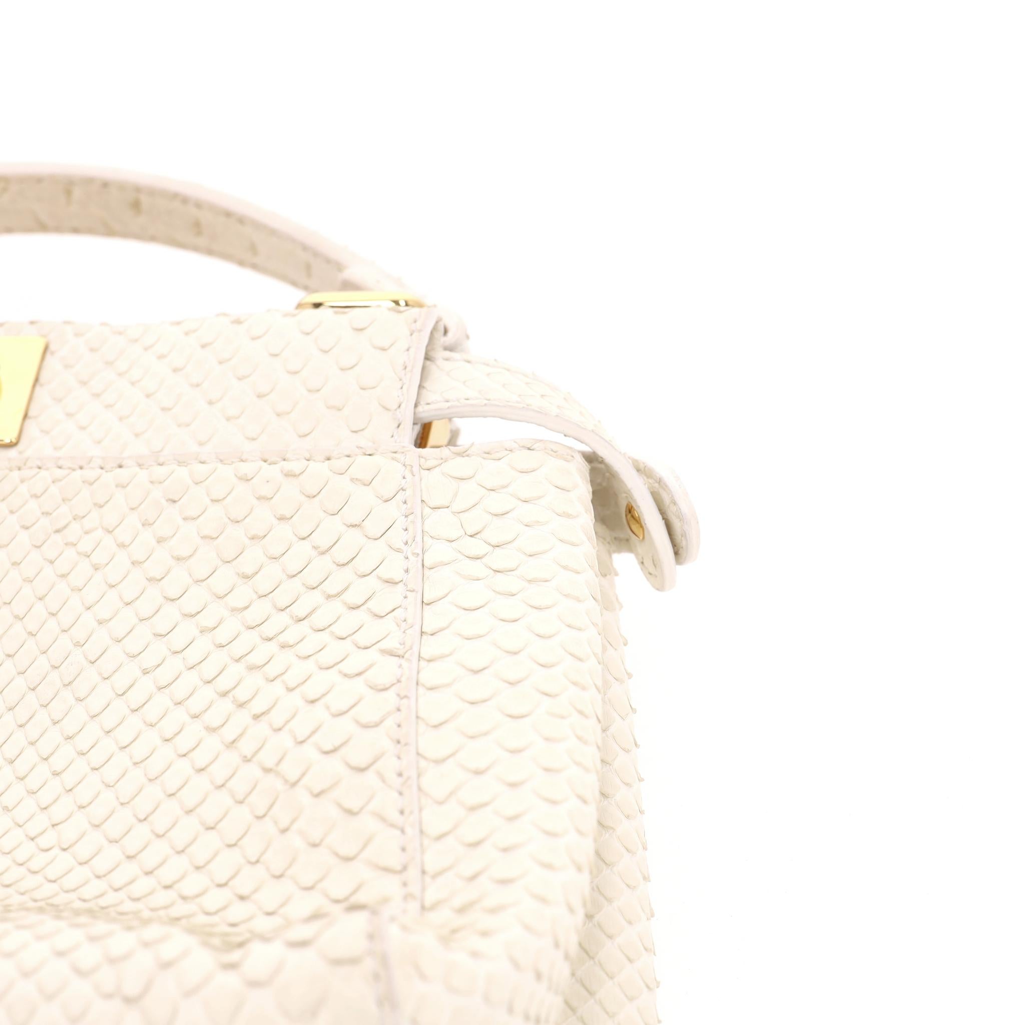 Borsa Fendi in pelle di pitone Mini Peekaboo in vendita 8
