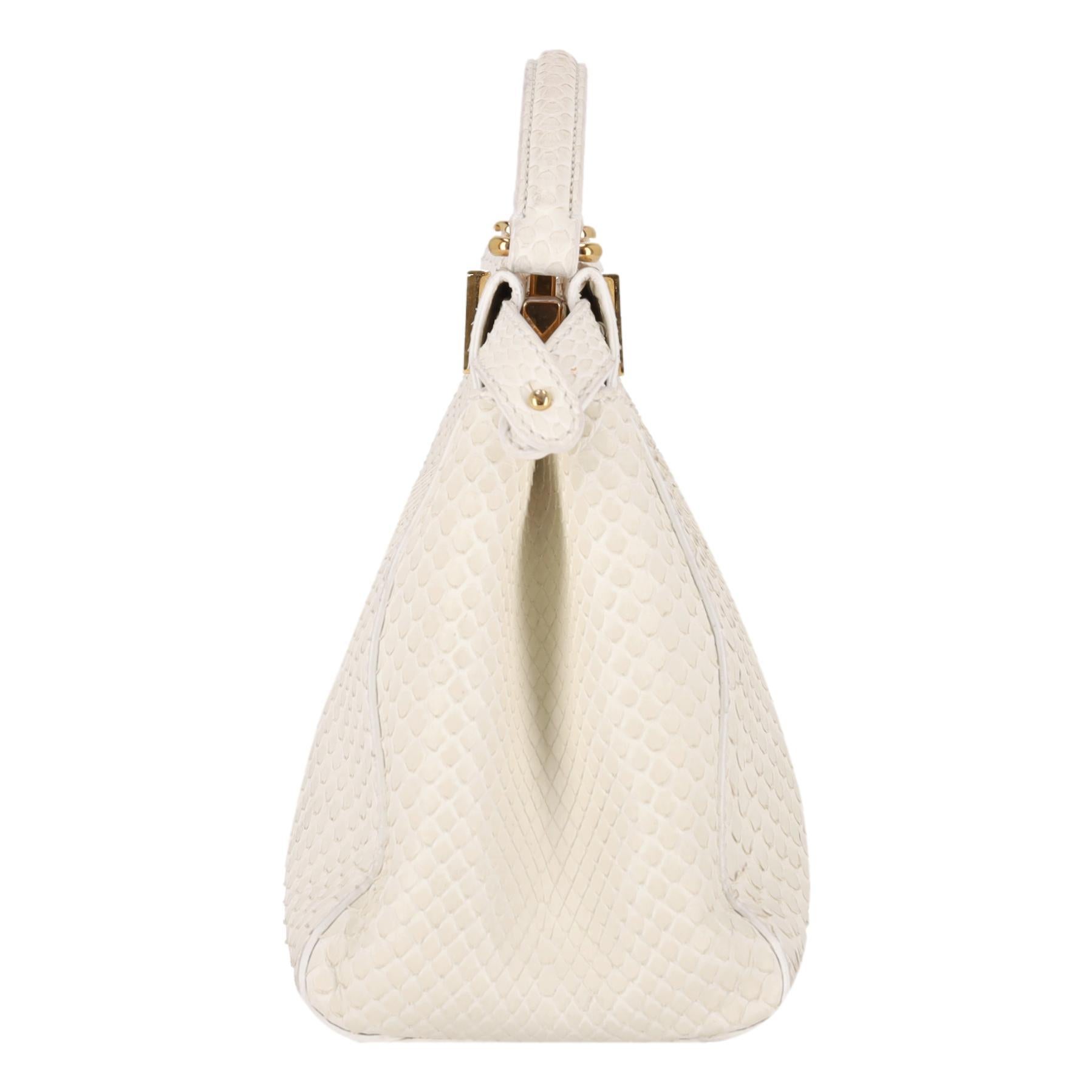 Beige Borsa Fendi in pelle di pitone Mini Peekaboo in vendita