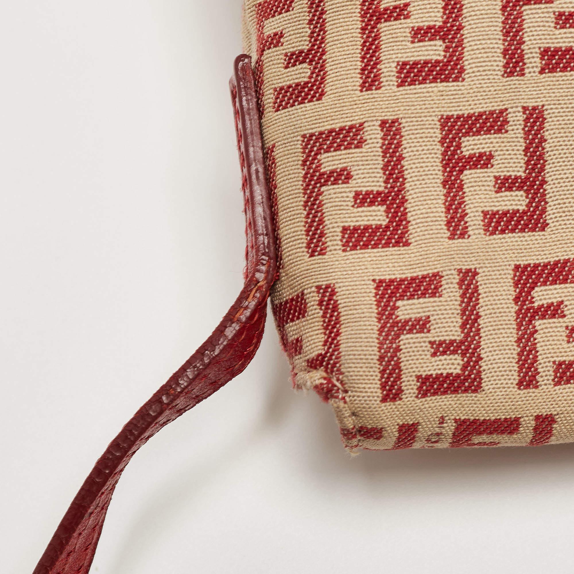 Fendi Messenger Bag aus rotem/beigefarbenem Zucchino-Stoff und Leder mit Klappe im Angebot 11