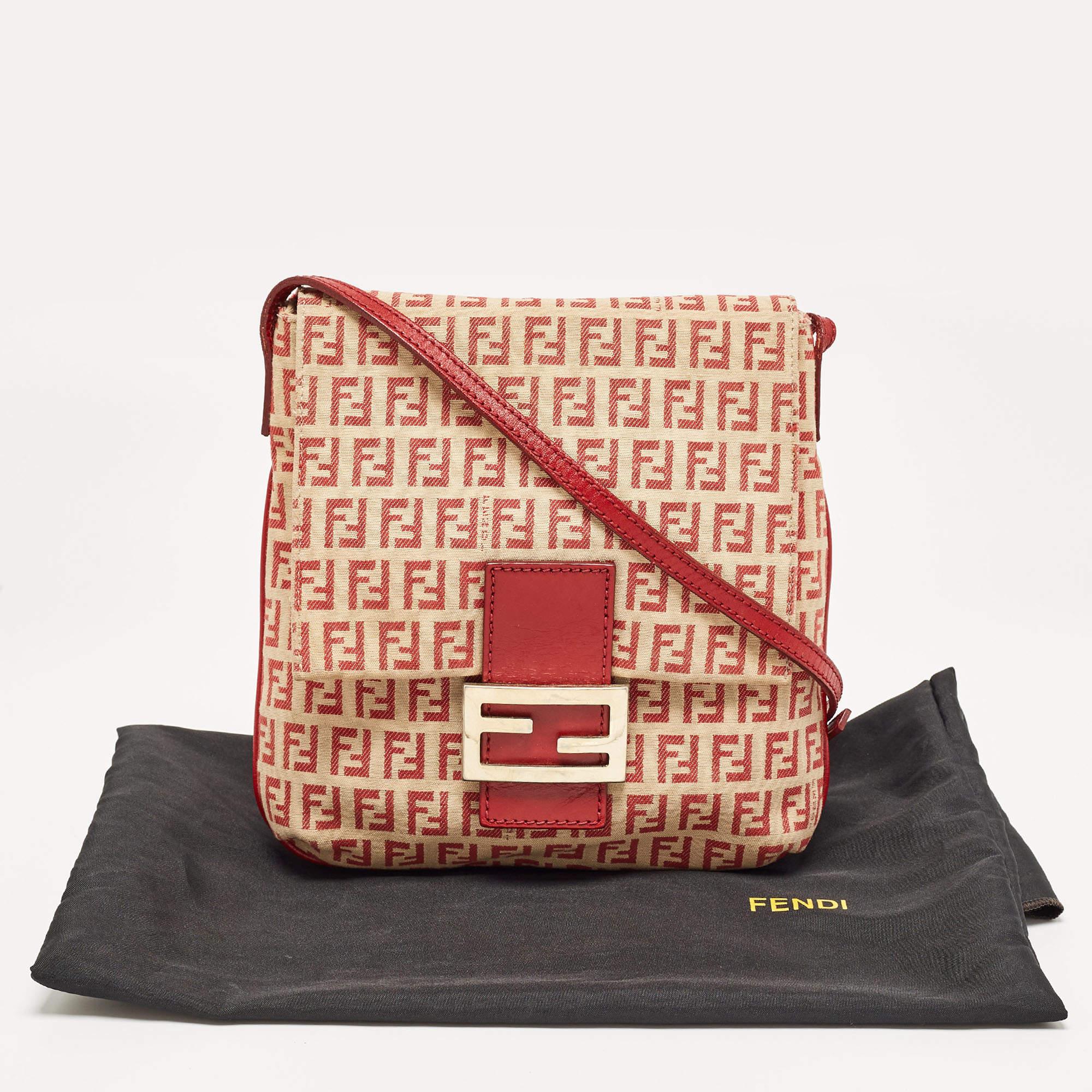 Fendi Red/Beige Zucchino Fabric and Leather Flap Messenger Bag For Sale 16