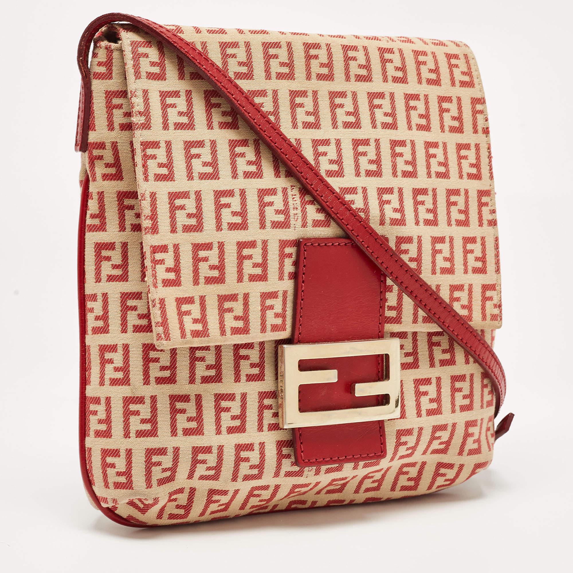 Women's Fendi Red/Beige Zucchino Fabric and Leather Flap Messenger Bag For Sale