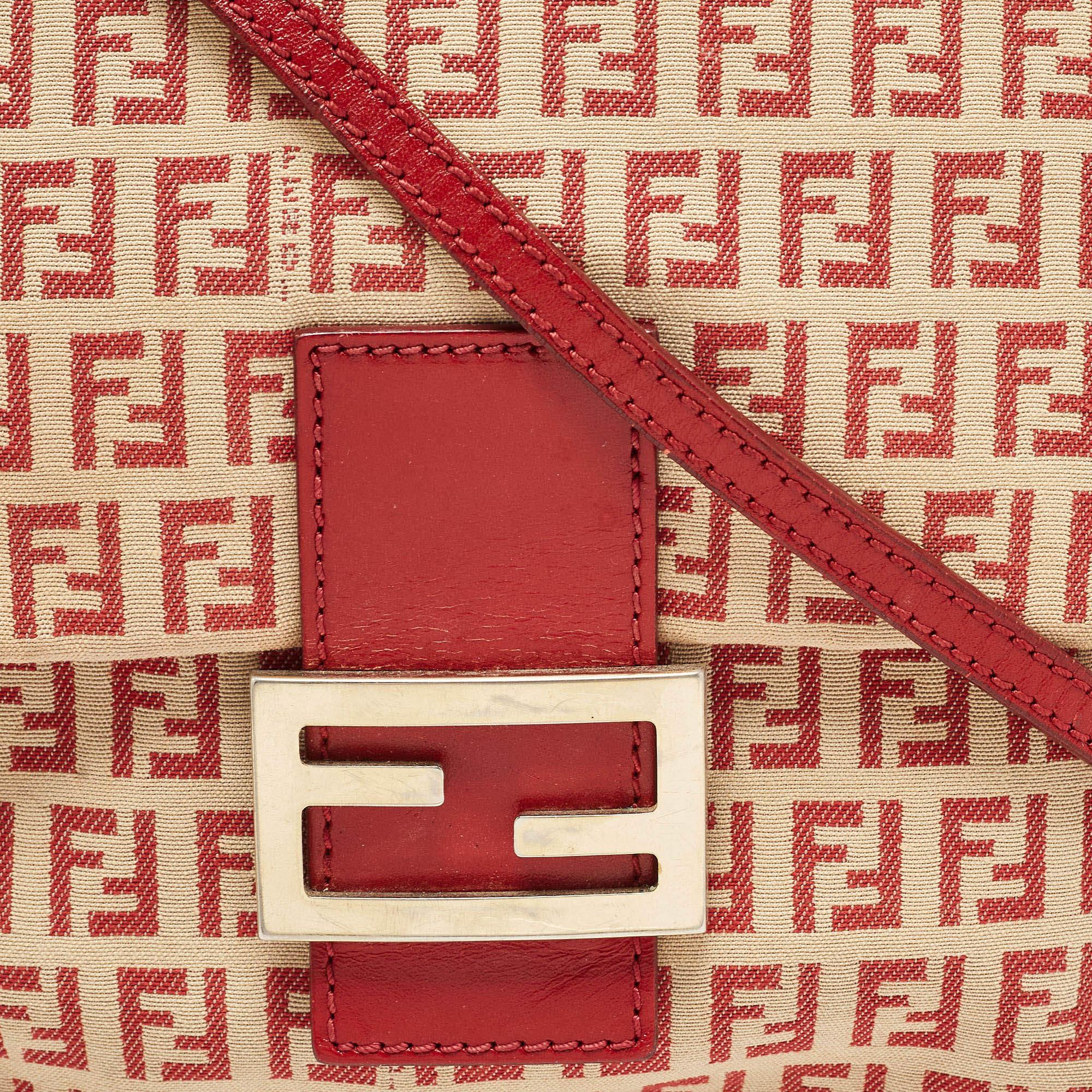 Fendi Red/Beige Zucchino Fabric and Leather Flap Messenger Bag For Sale 3